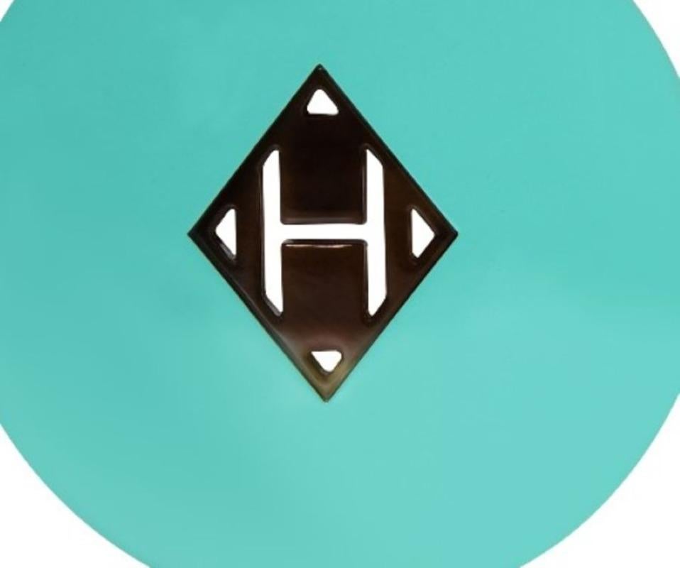 Hermès Pendentif H en corne de buffle turquoise Unisexe en vente