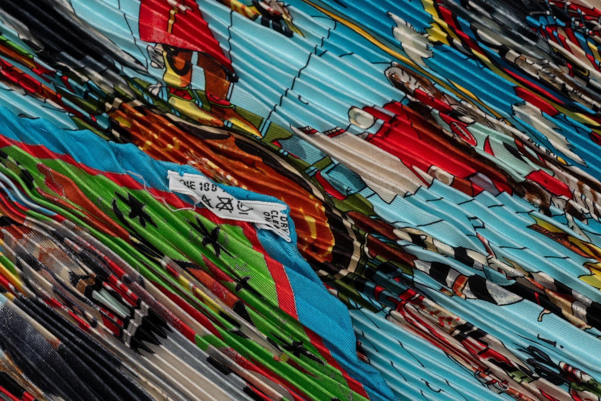 Hermès Turquoise Pleated Kachinas Scarf In Excellent Condition For Sale In West Hollywood, CA