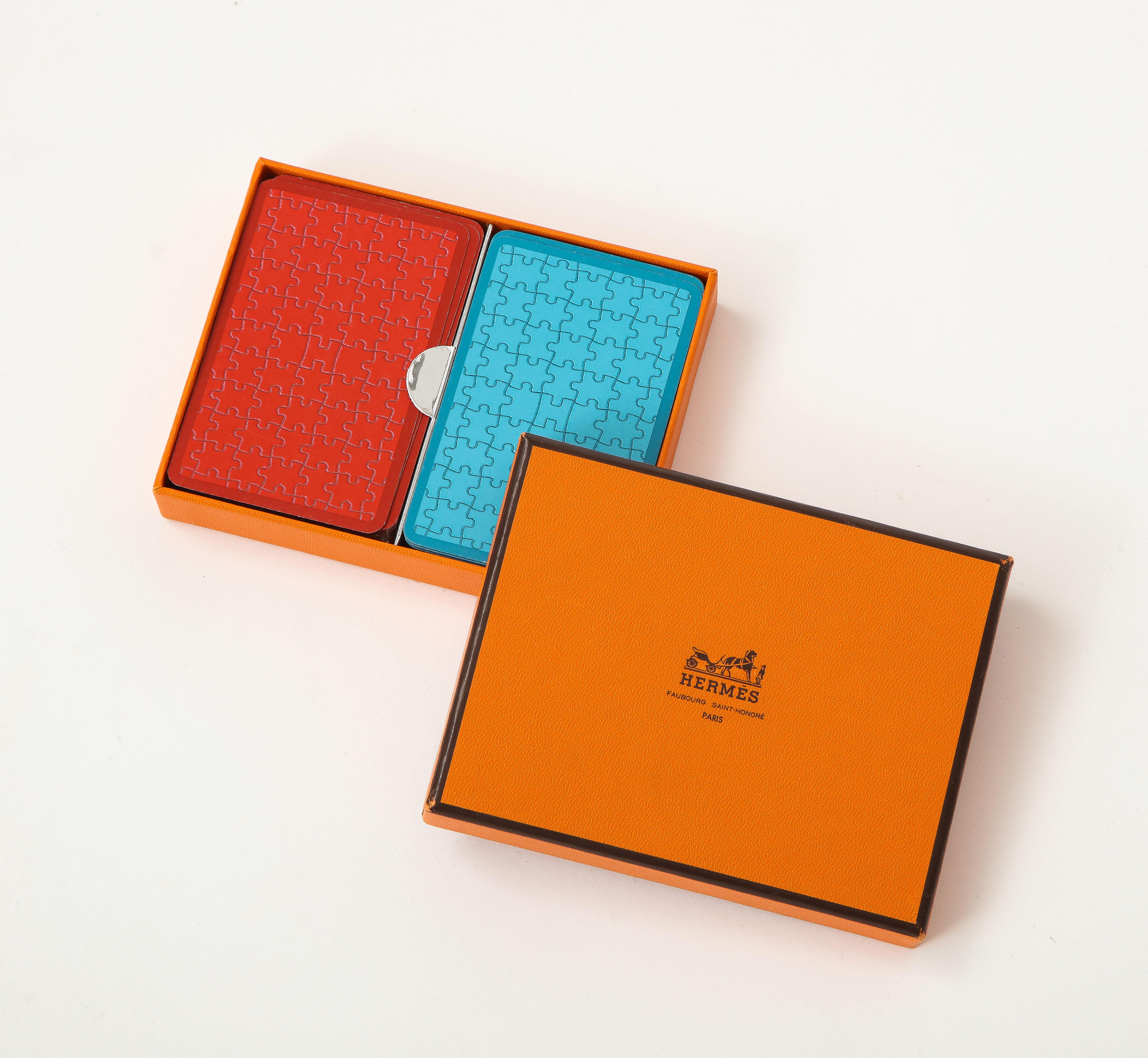 Moderne Hermès - Cartes de jeu rouges et turquoises