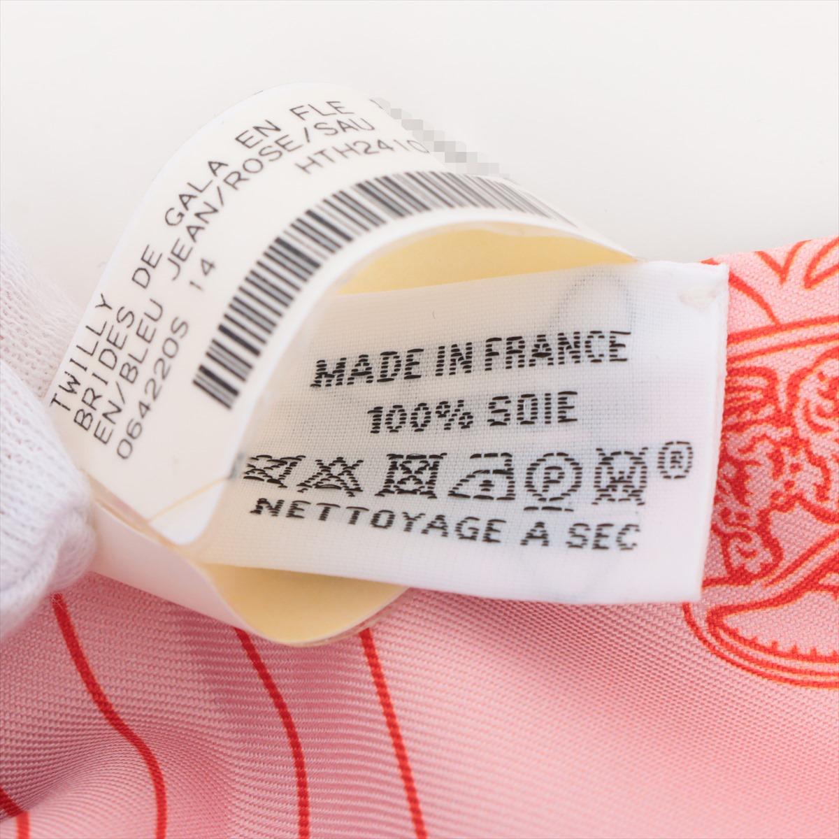 Hermès Twilly Brides De Gala En Fleurs Silk Blue Jean x Pink In Good Condition In Humacao, PR