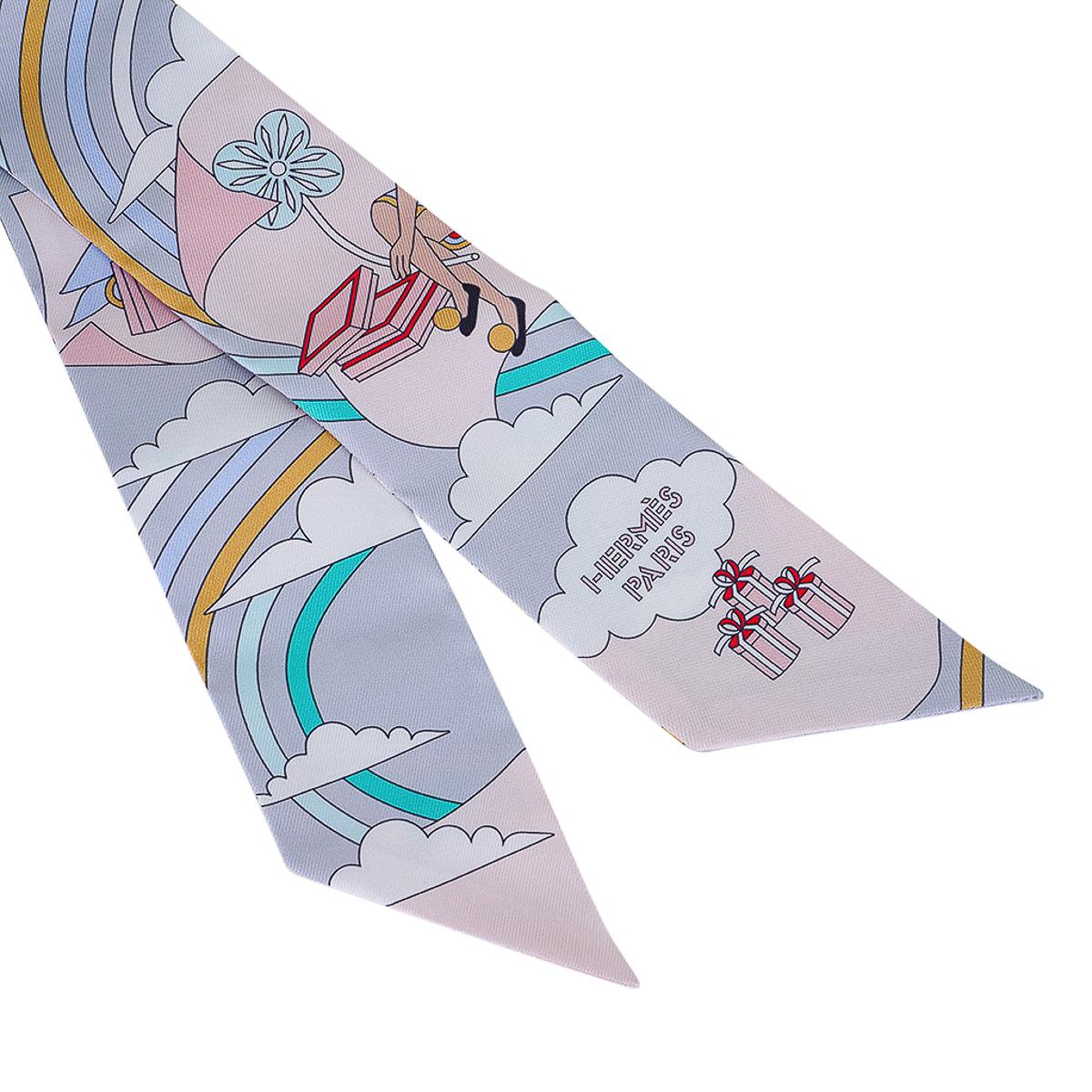 Hermes Twilly Carres Volants Gris Perle / Rose Pale Silk Scarf Set of 2 For Sale 1