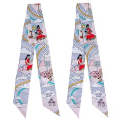Set von 2 Hermès Twilly Carres Volants Gris Perle / Rose Pale Seidenschal