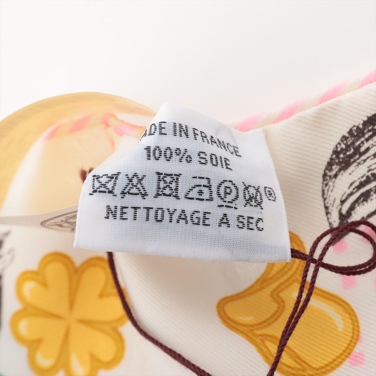 Hermès Twilly Garde Robe Pop Silk In Good Condition For Sale In Humacao, PR