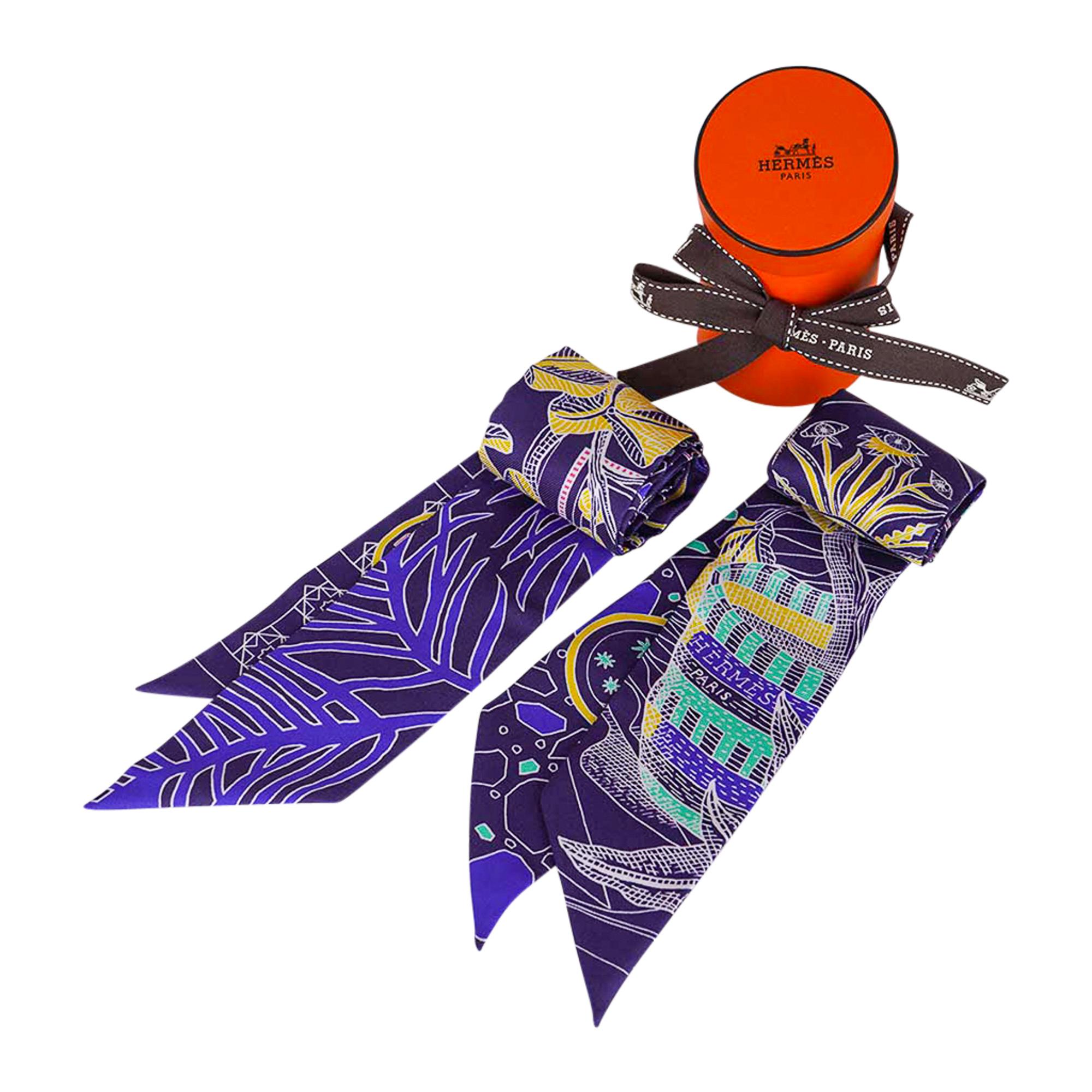 Hermes Twilly La Danse Amazones Indigo / Jaune / Multi Set di 2 nuovi con scatola in vendita 1
