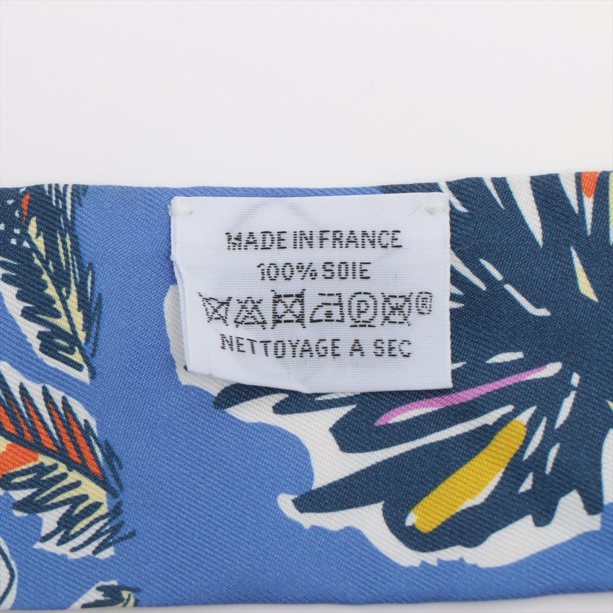 Hermès Twilly Rayures D'ete Silk Multicolor Bon état - En vente à Humacao, PR