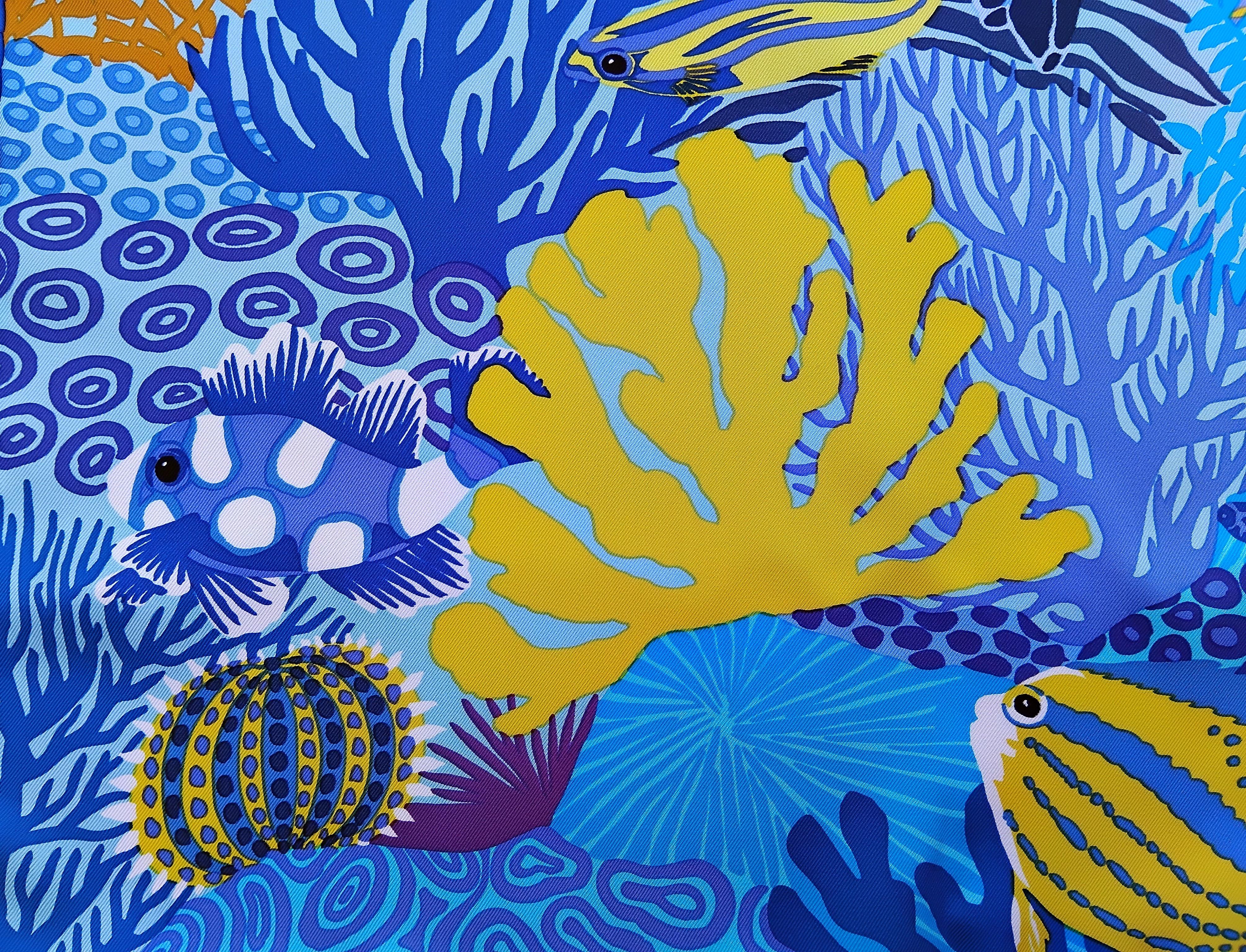 Hermès Under The Waves Seidenschal Türkis Blau Gelbe Alice Shirley 90 cm 4