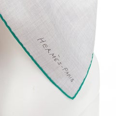 HERMES Une Rose Pour Alma: scialle-sciarpa in cashmere e seta da 140 cm, grigio con bordo verde