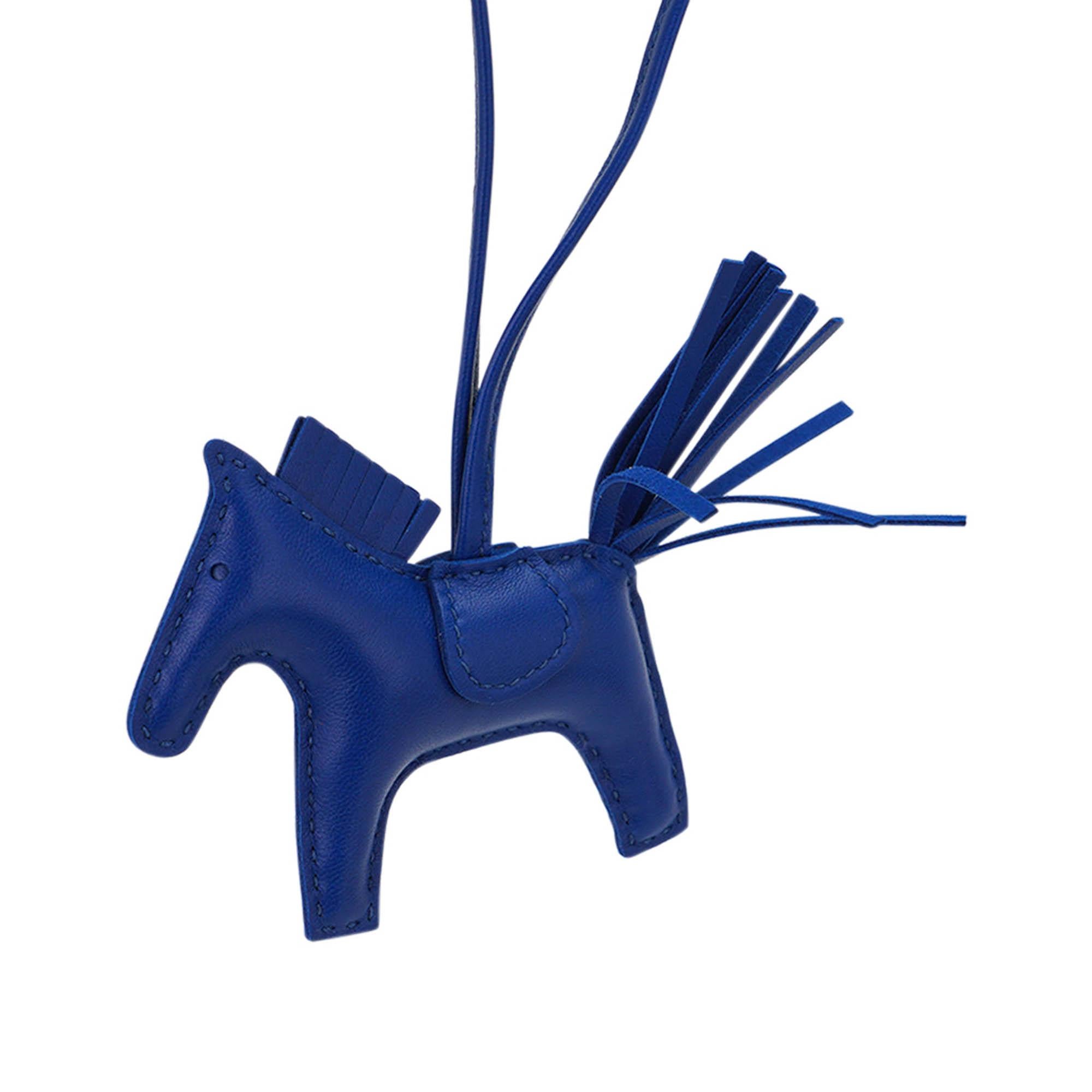 Hermes Uni Rodeo PM Tasche Charme Blau de France im Angebot 1