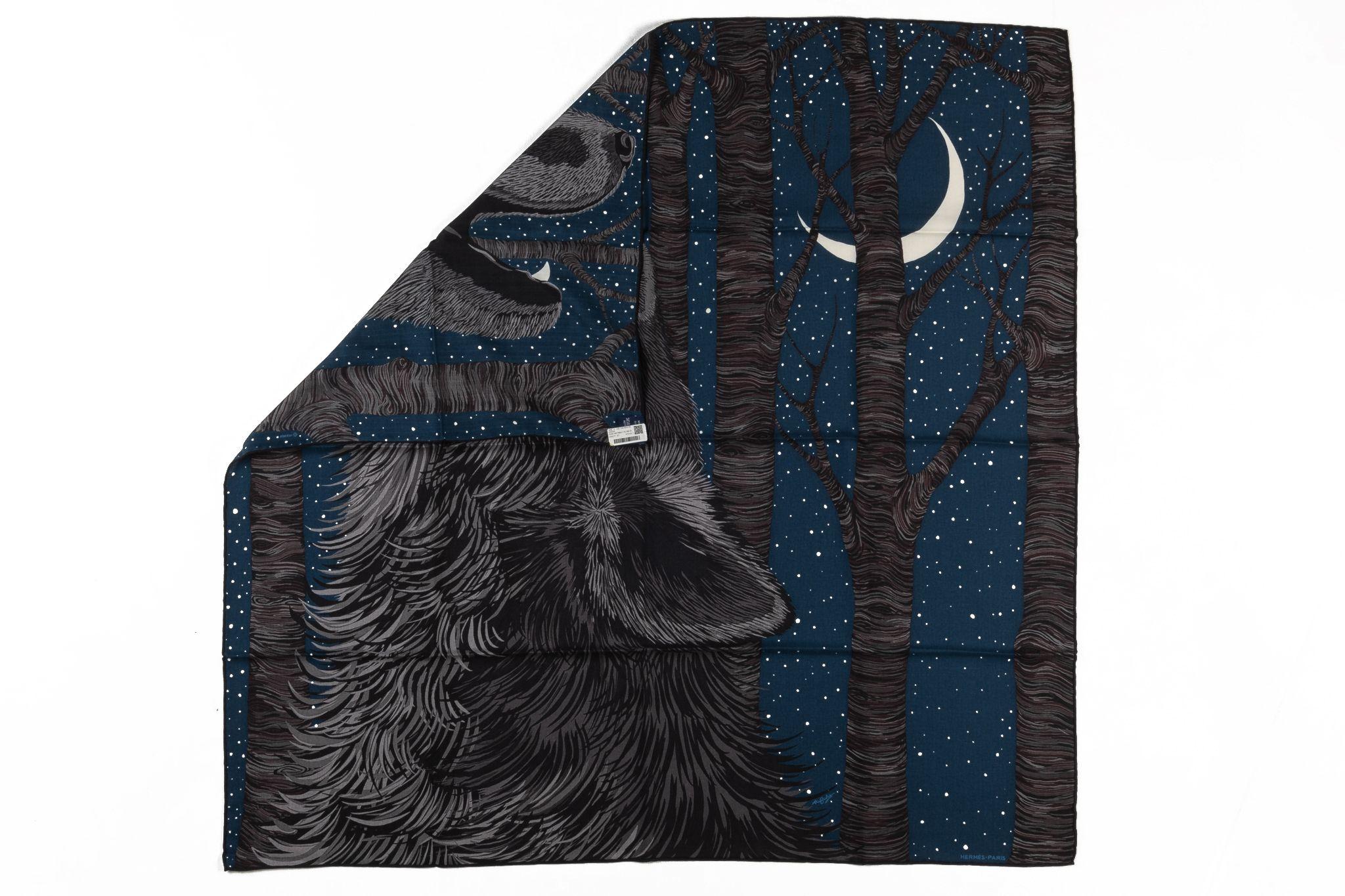 Hermès brand new collectible Alice Shirley blue wolf cashmere unisex scarf. No box.
