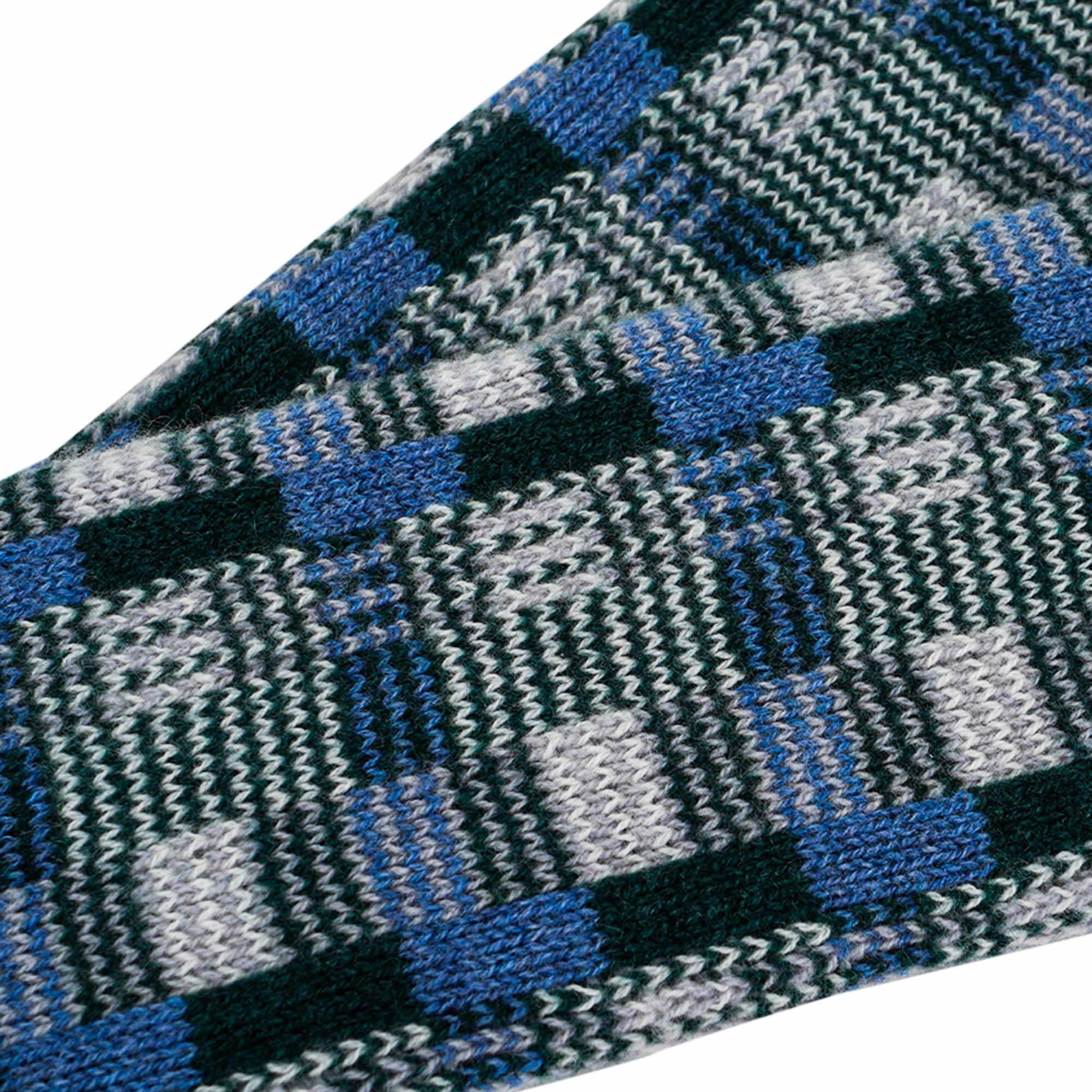 Mightychic offers a pair of limited edition Hermes Sherwood plaid cashmere socks featured in Bleu Denim.
Designed by Katie Scott.
Each sock has a small Palladium plated rivet engraved Hermes Paris.
Wonderful to wear or gift!
Fabric is 78% cashmere
