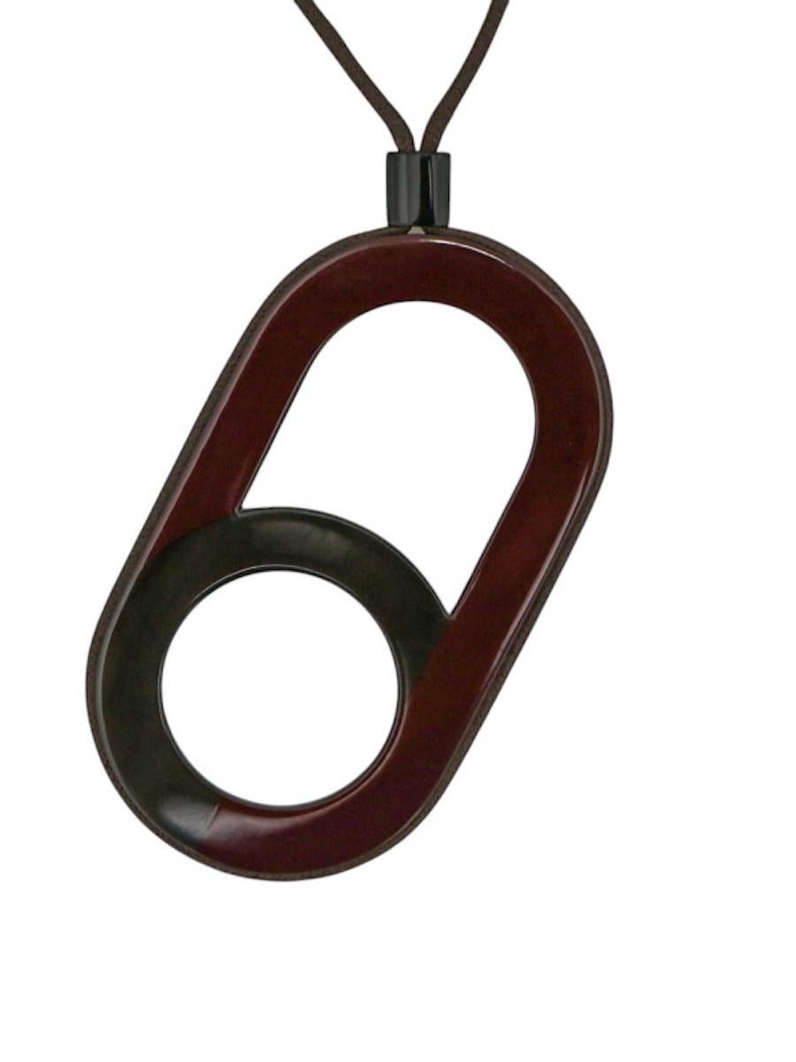 Collar con colgante Hermès Variation en Excelente estado para la venta en Paris, FR