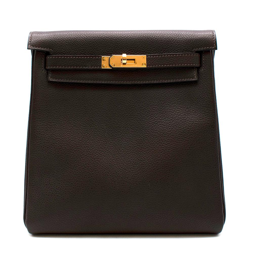 Hermes Kelly Ado II Veau Barienia Faubourg Ebene 46 GHW

- 2020 [Y] Stamp
- Gold Hardware
- It has signature closure 
- Two adjustable shoulder straps
- Open pocket on the rear wall

Barenia is a rare, high-quality calf leather thatâ€™s been used by