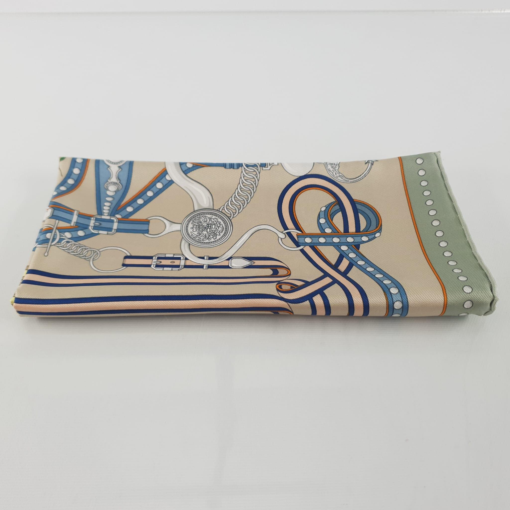 Hermes Vert Amande, Beige & Bleu silk Grand Tralala scarf 45 In New Condition In Nicosia, CY
