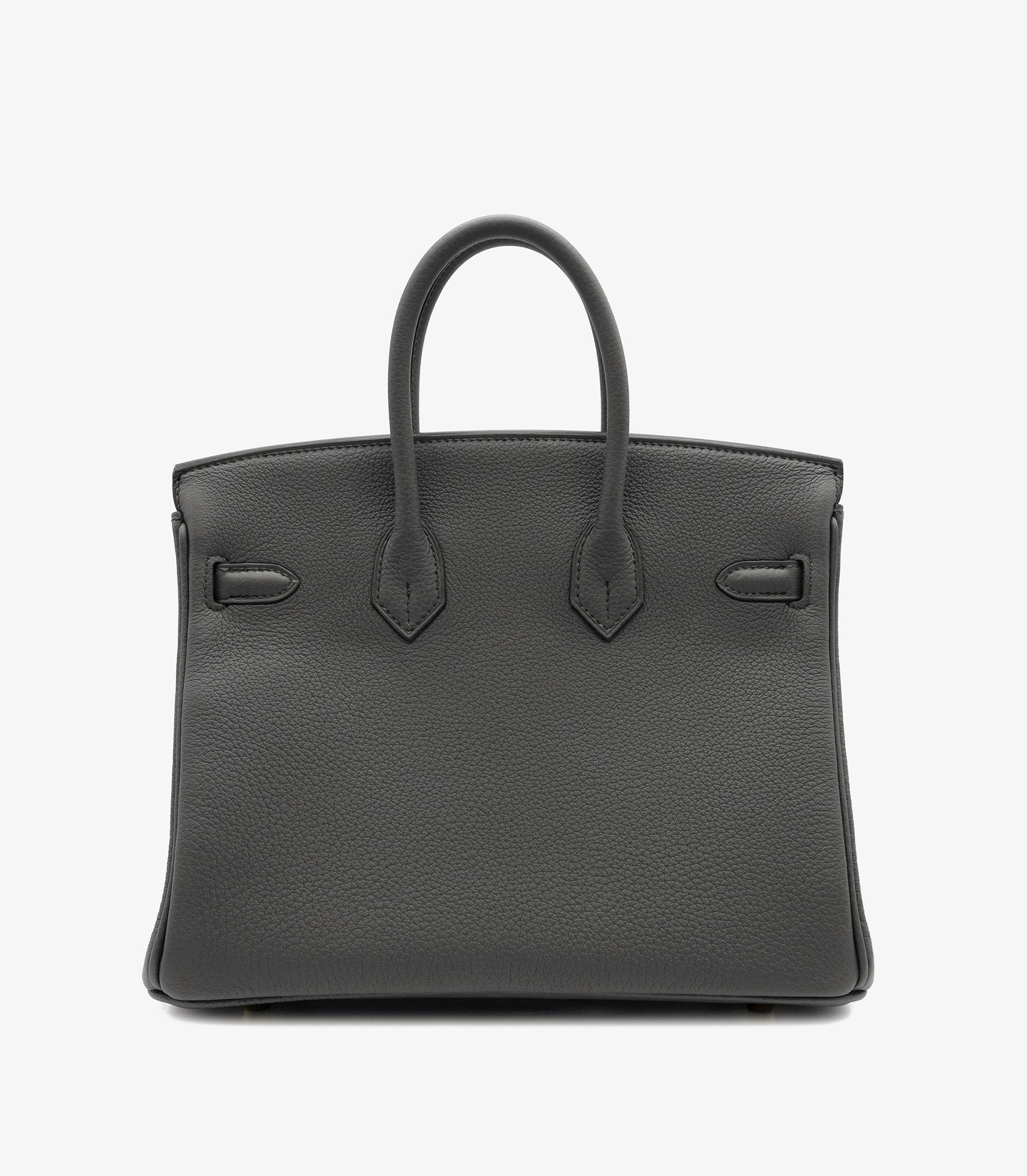 Hermès Vert Amande Togo Leather Birkin 25cm Retourne In New Condition For Sale In Bishop's Stortford, Hertfordshire