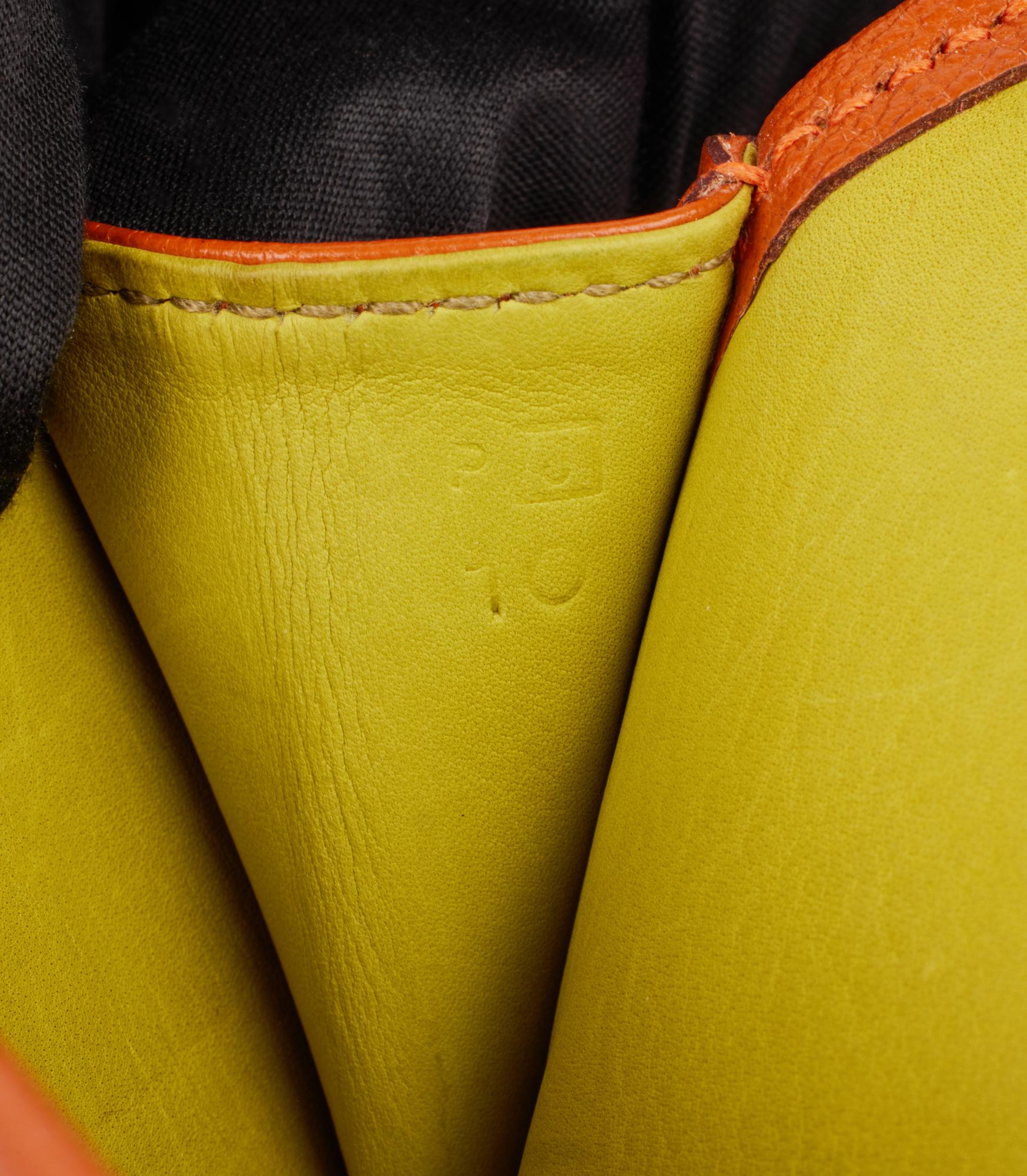 Hermès Vert Anis Doblis & Orange Chevre Leder Mini Jige im Angebot 8