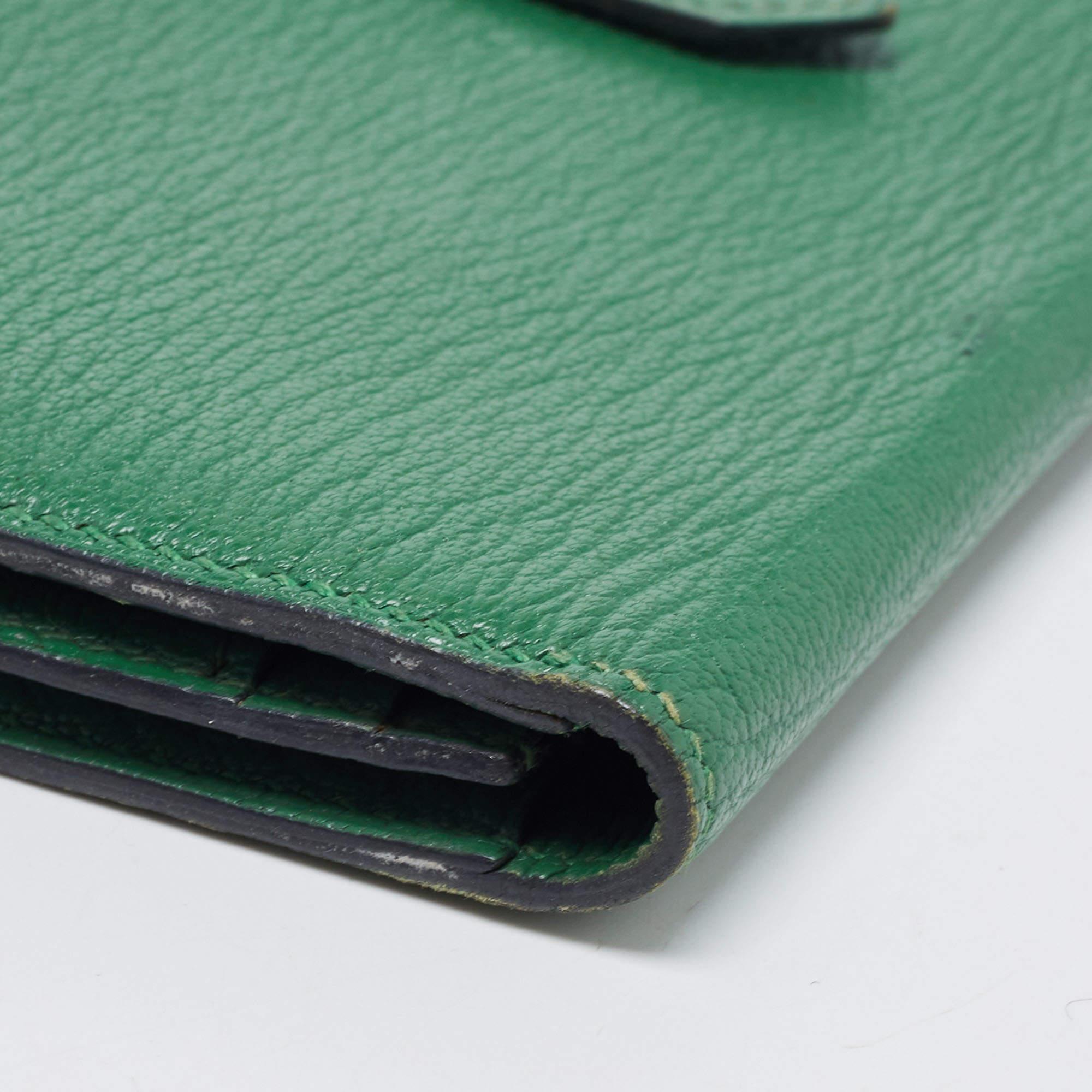 Women's Hermés Vert Bengal Chevre Leather Bearn Gusset Wallet