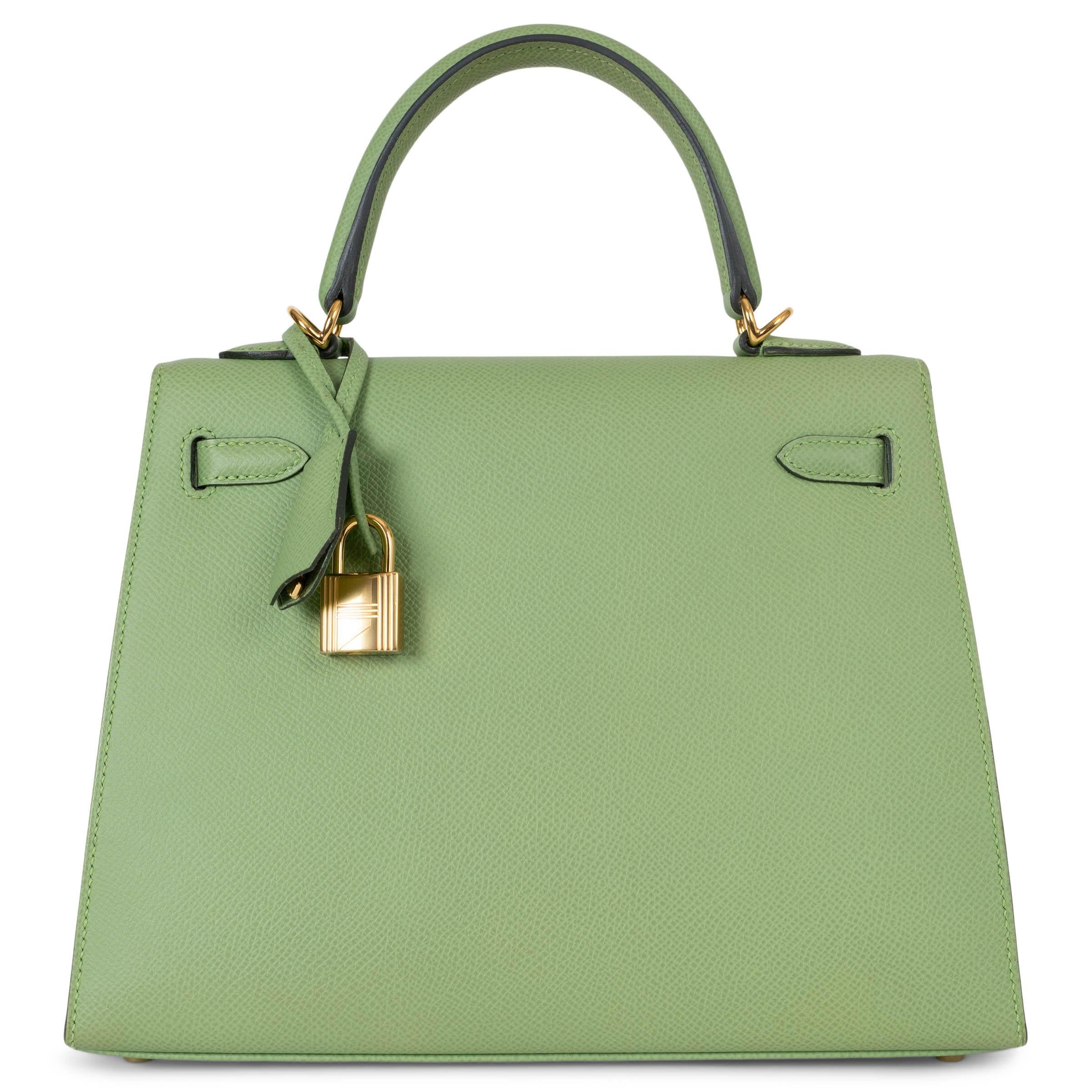 Green HERMES Vert Criquet Epsom leather KELLY 25 SELLIER Bag Ghw For Sale