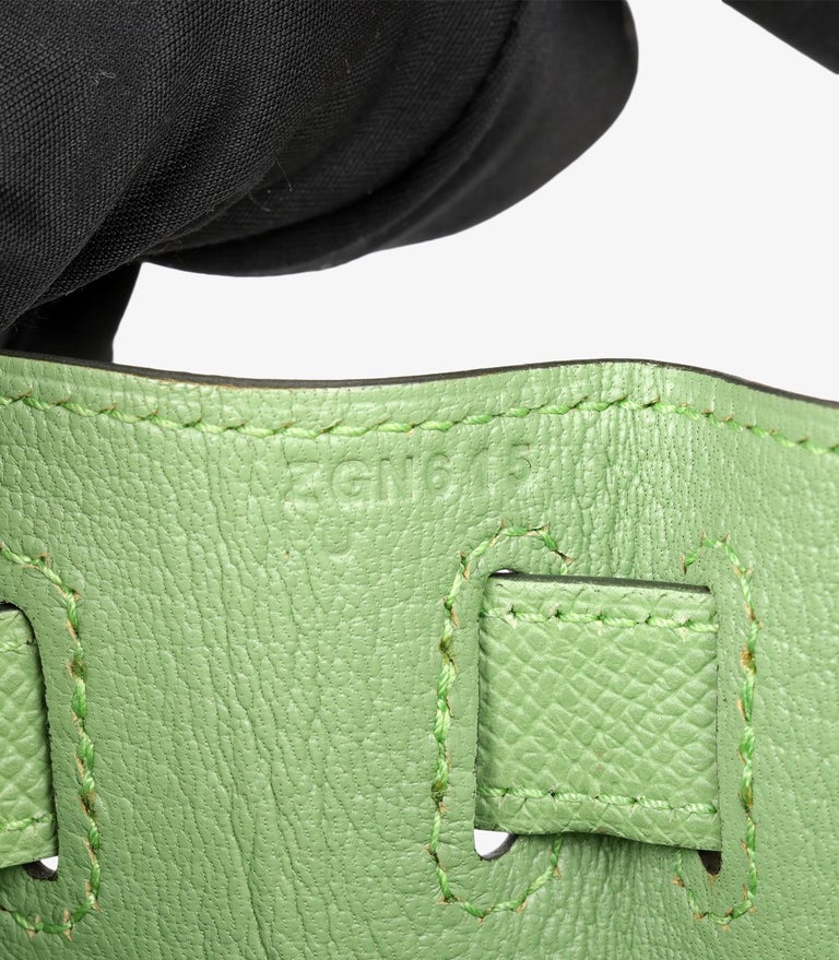 Hermès Vert Criquet Epsom Leather Kelly 28cm Sellier For Sale at 1stDibs