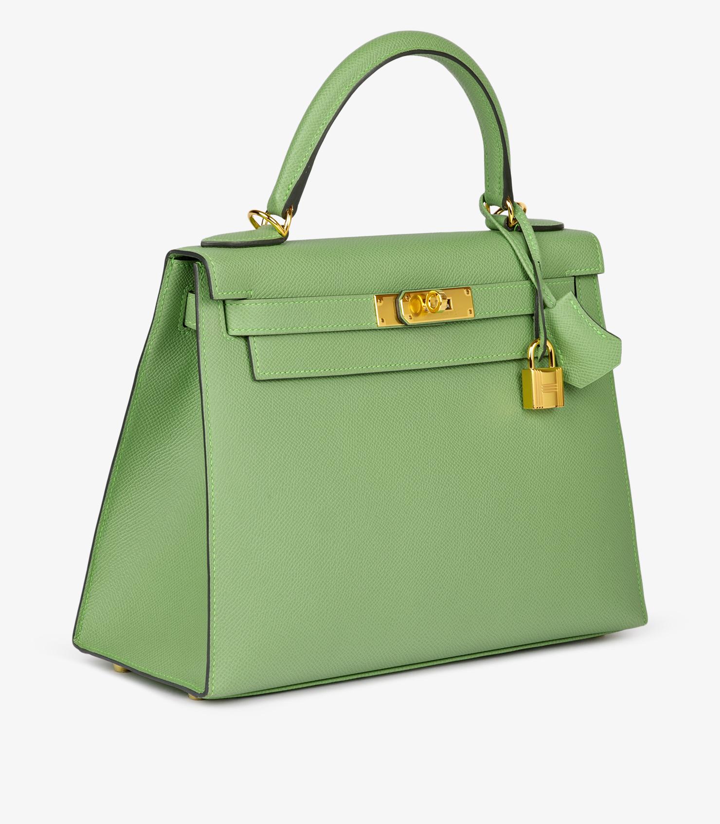 Verde Hermès Vert Criquet Epsom Leather Kelly 28cm Sellier in vendita