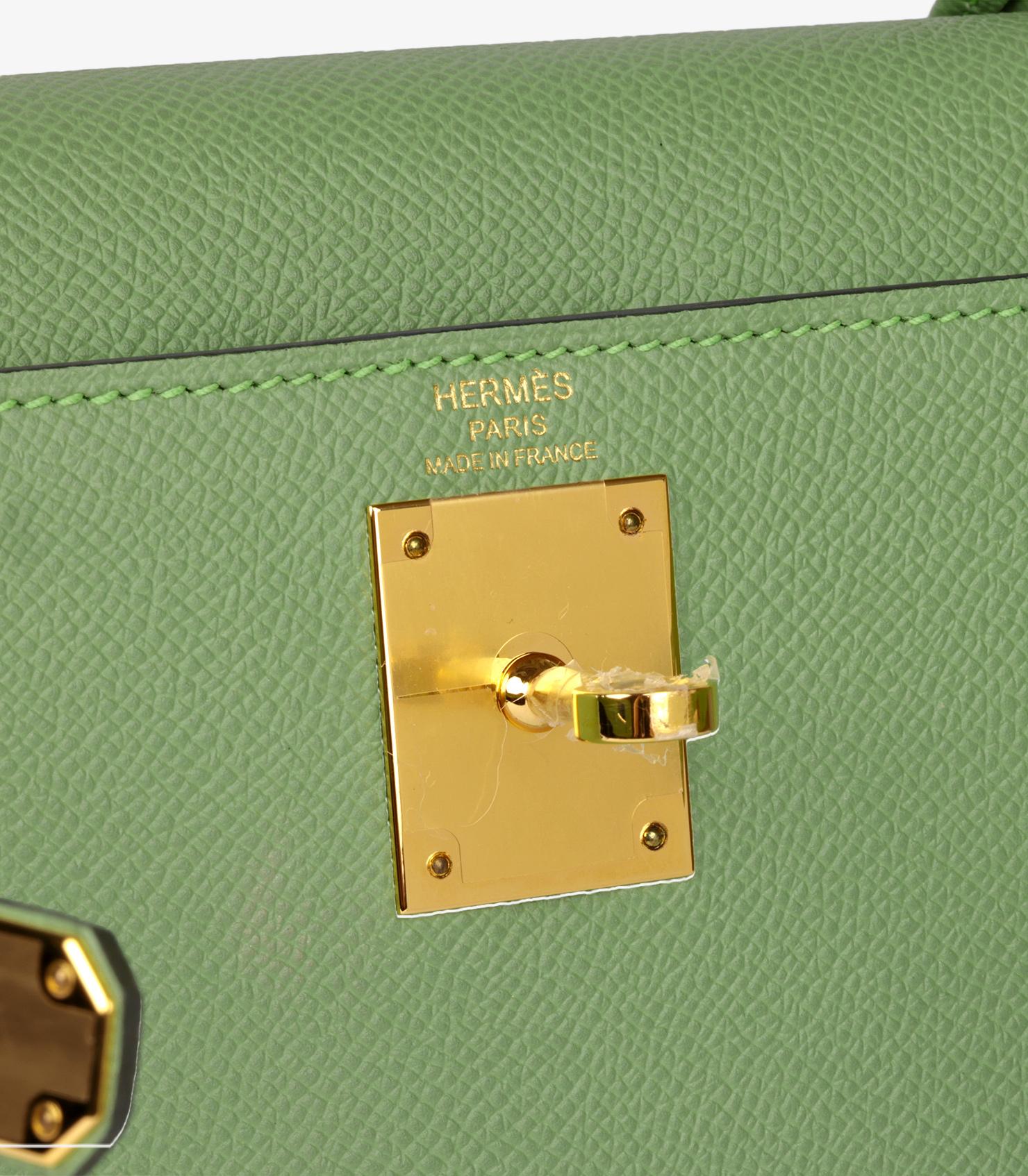 Hermès Vert Criquet Epsom Leather Kelly 28cm Sellier in vendita 4