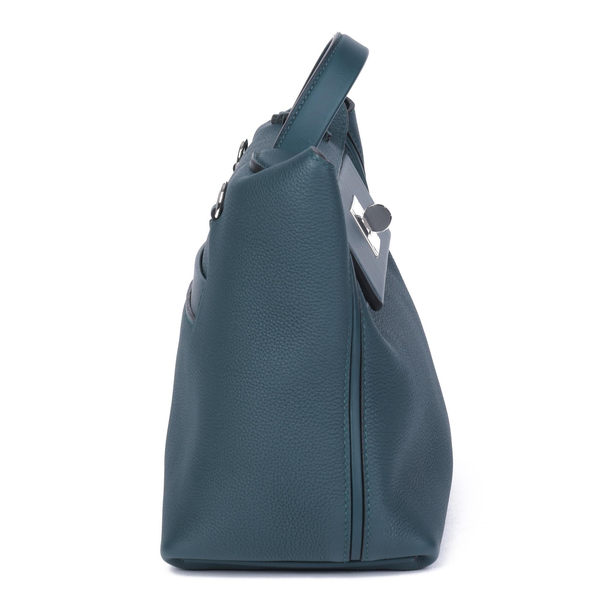 Xupes Reference: HB4215
Serial Number: D
Age (Circa): 2020
Accompanied By: Hermès Dust Bag. Box, Shoulder Strap, Protective Felt, Care Booklet
Authenticity Details: Date Stamp (Made in France)
Gender: Ladies
Type: Top Handle, Shoulder

Colour: Vert