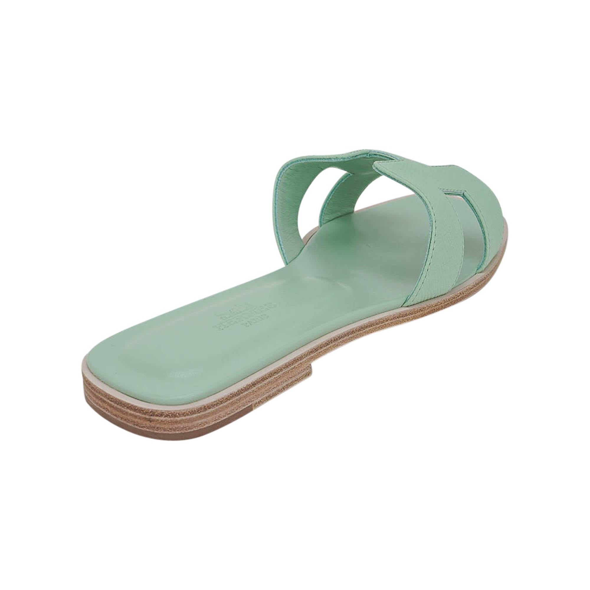 sandalias hermes