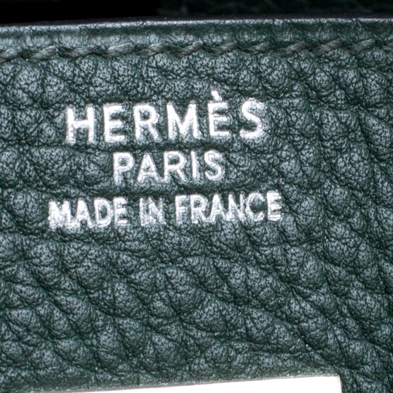 Hermes Vert Fonce Fjord Leather Palladium Hardware Birkin 40 Bag In Good Condition In Dubai, Al Qouz 2