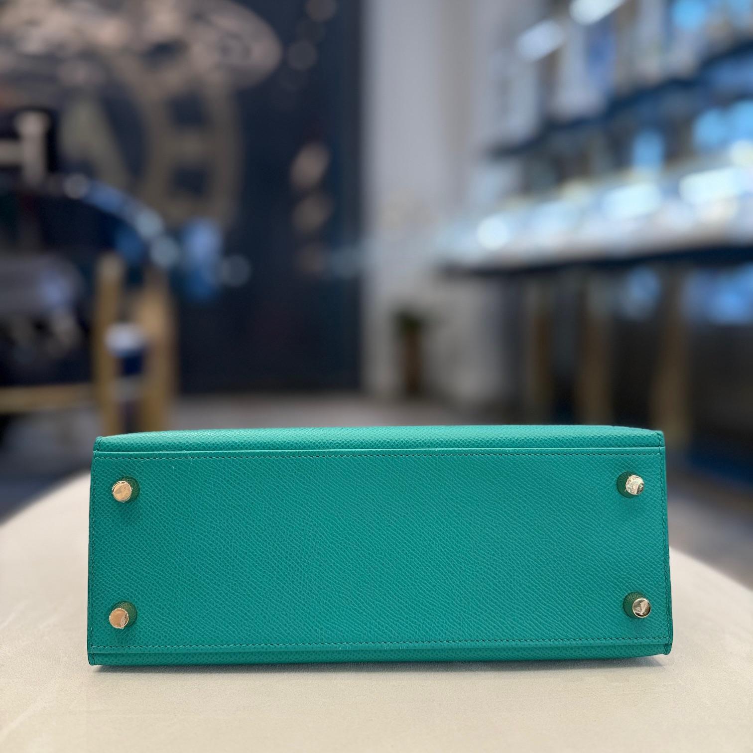 Hermès Vert Jade Kelly 25 Sellier Epsom Gold Hardware 1