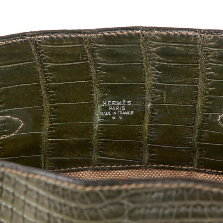 Hermes Vert Olive Niloticus Crocodile 26 cm Kelly Sport Shoulder Bag For  Sale at 1stDibs