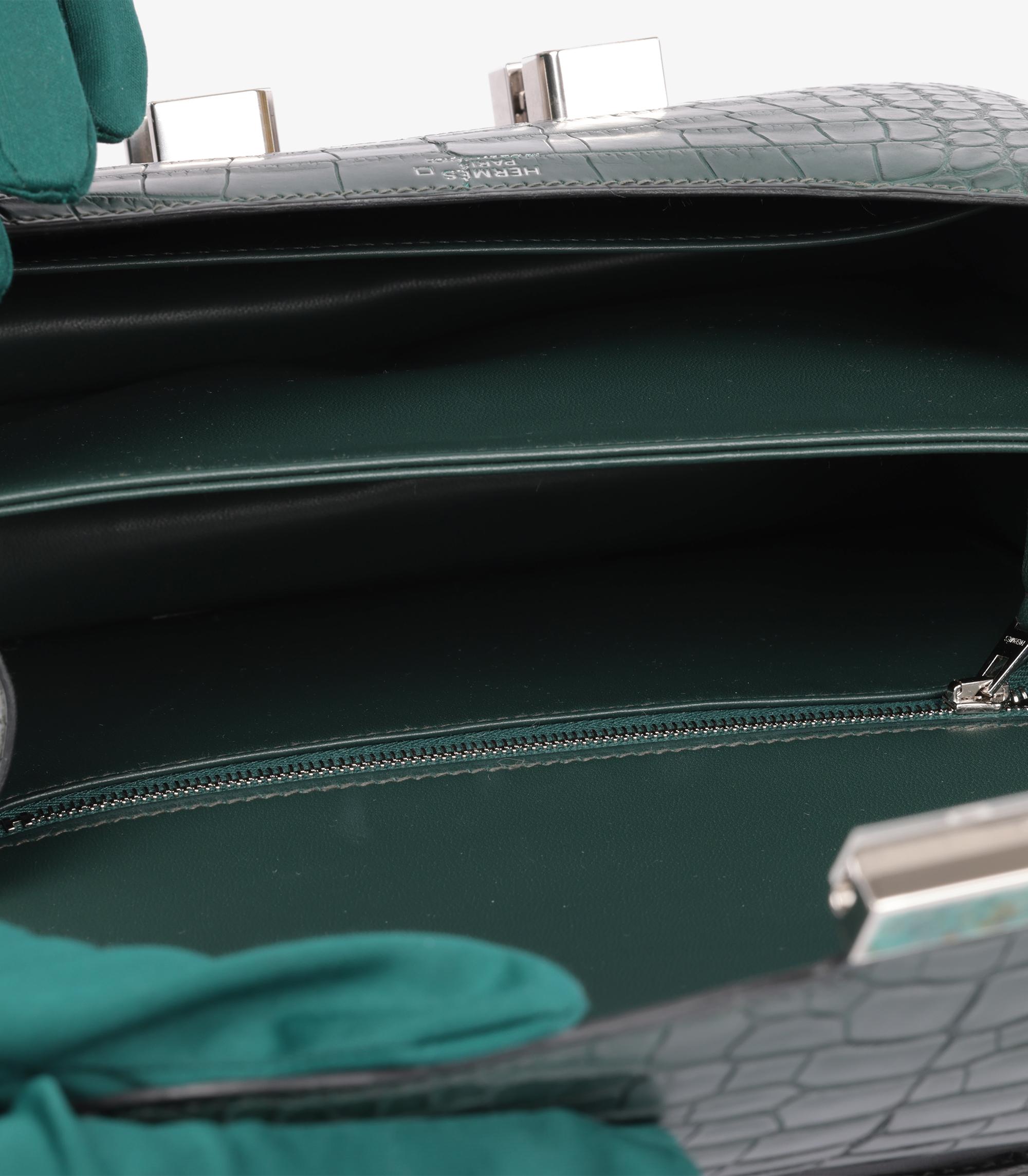 Hermès Vert Titien Matte Alligator Leather Turquoise Marble Constance 24 For Sale 3