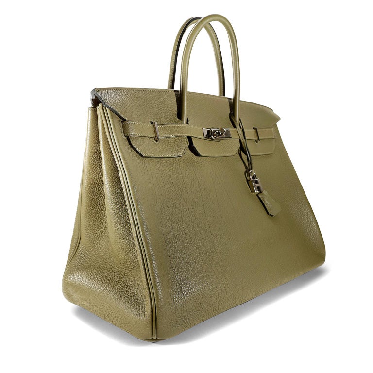 An Hermes Vert Veronese Togo 22cm So-Kelly Handbag, 9 x 11 x 4.5.