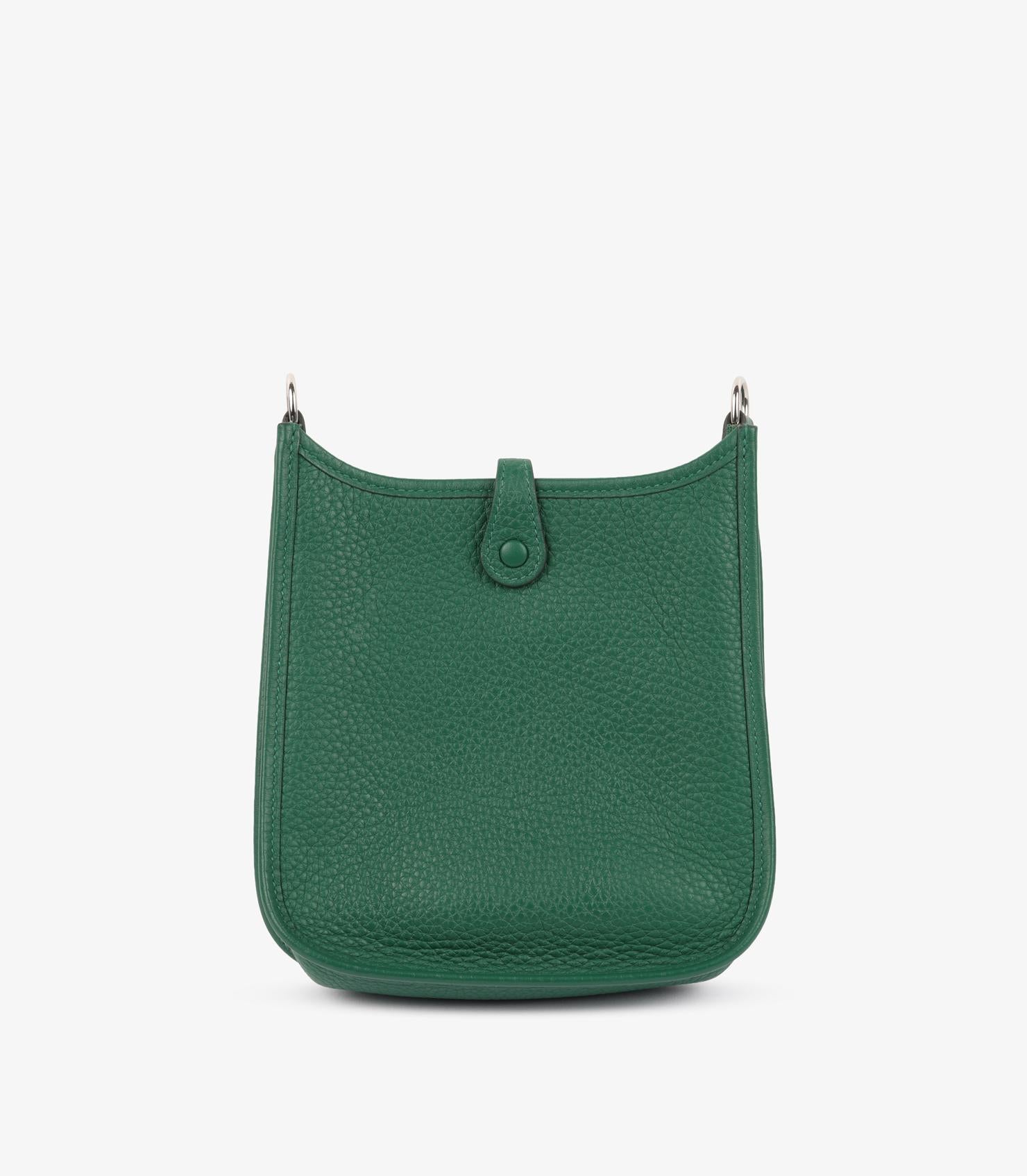 Hermès Vert Vertigo Clemence Pelle Evelyne TPM In condizioni ottime in vendita a Bishop's Stortford, Hertfordshire