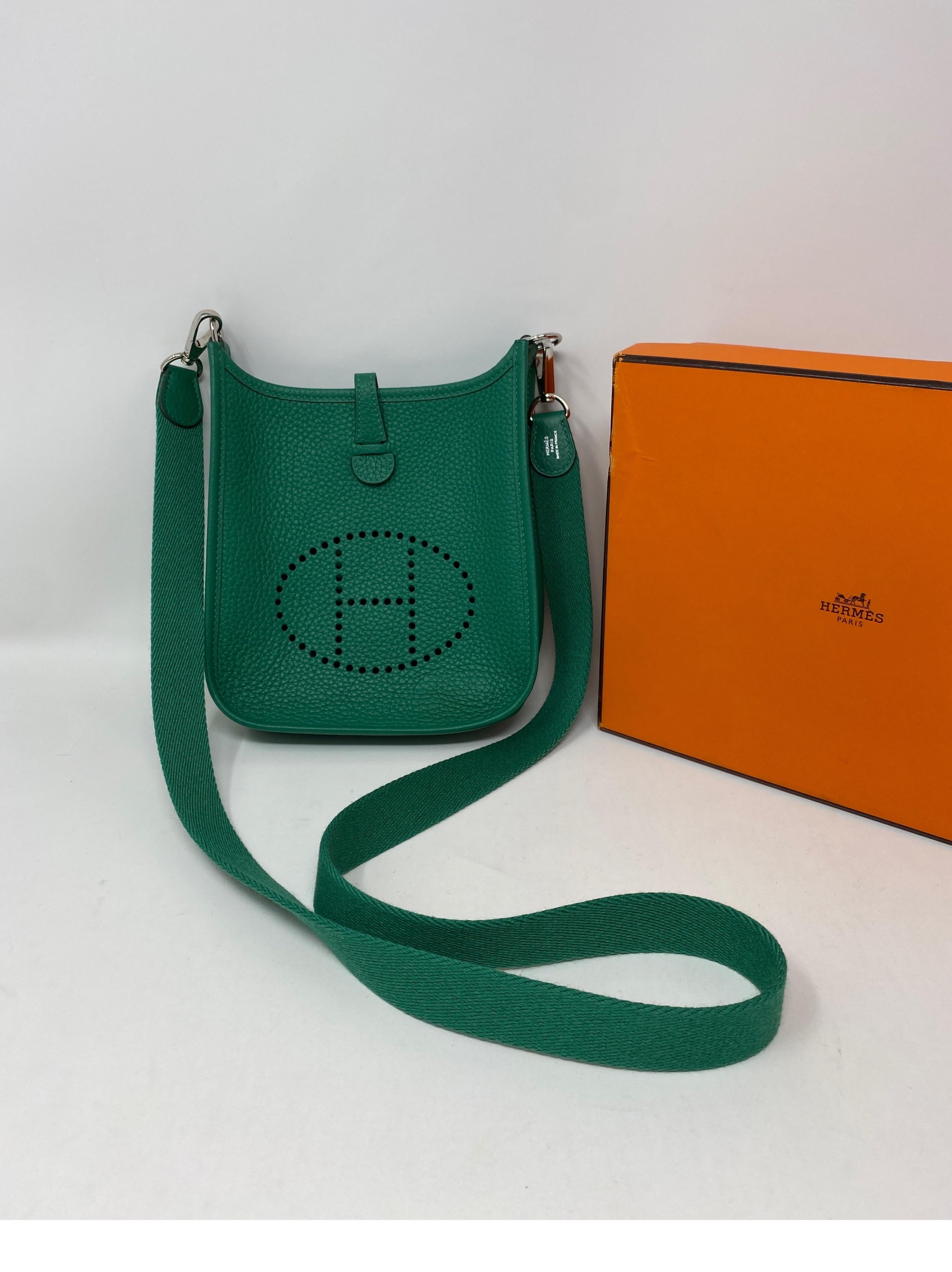 Hermes Vertigo Green Evelyne TPM-Tasche im Zustand „Hervorragend“ in Athens, GA