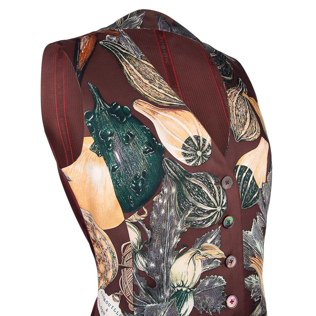 Black Hermes Vest Citrouilles Et Coloquintes Silk Print Vintage 40 / 6 For Sale