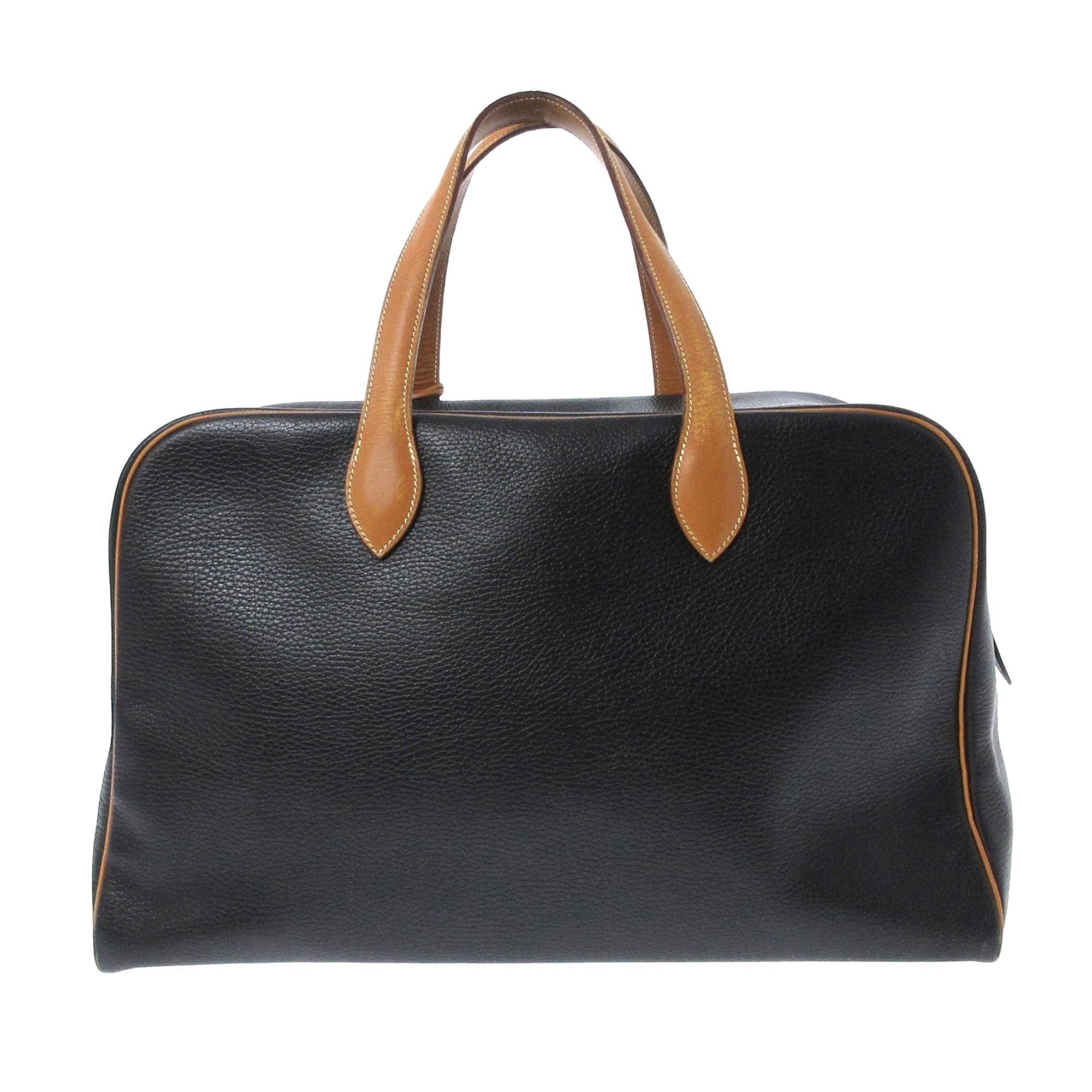 Victoria 43

The Victoria travel bag features a leather body, dual leather handles, top zip closures.

Signs of use in the corner and handles but noting major.

packaging: none
Shipping costs included in the price but for orders outside the European