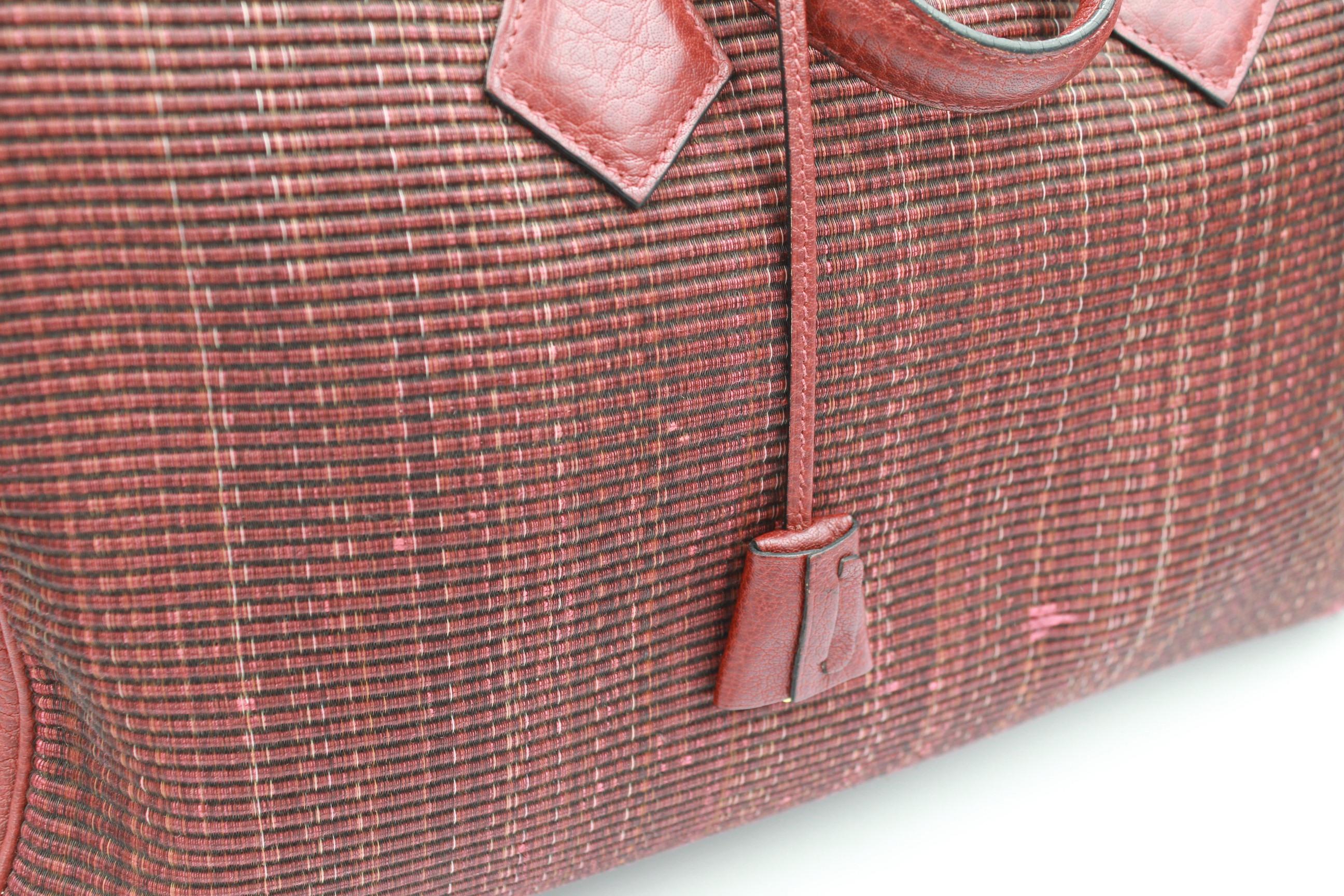 Women's or Men's Hermes Victoria 45 Travel Handbag in Crinoline and Buffalo Leather For Sale