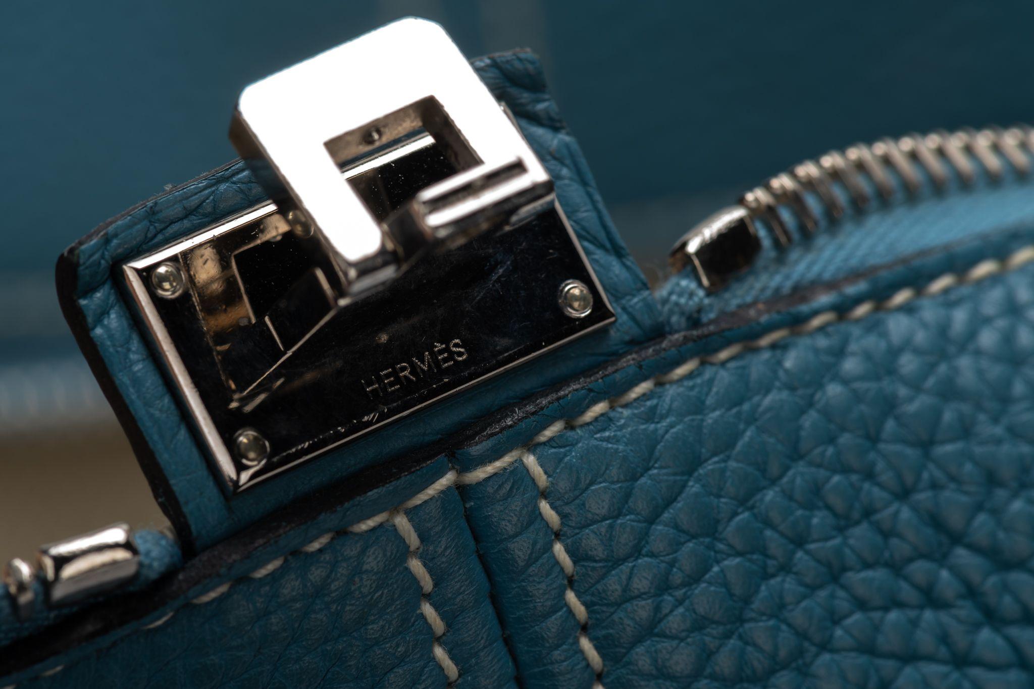 Hermès Victoria Bag Blue Togo Leather For Sale 4