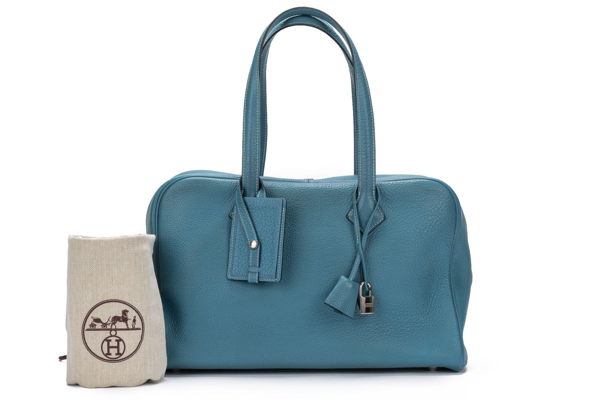 Hermès Victoria Tasche Blau Togo Leder im Angebot 10