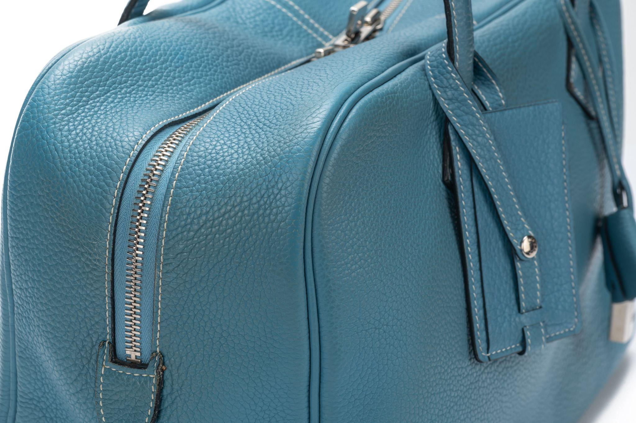 Hermès Victoria Tasche Blau Togo Leder im Angebot 4