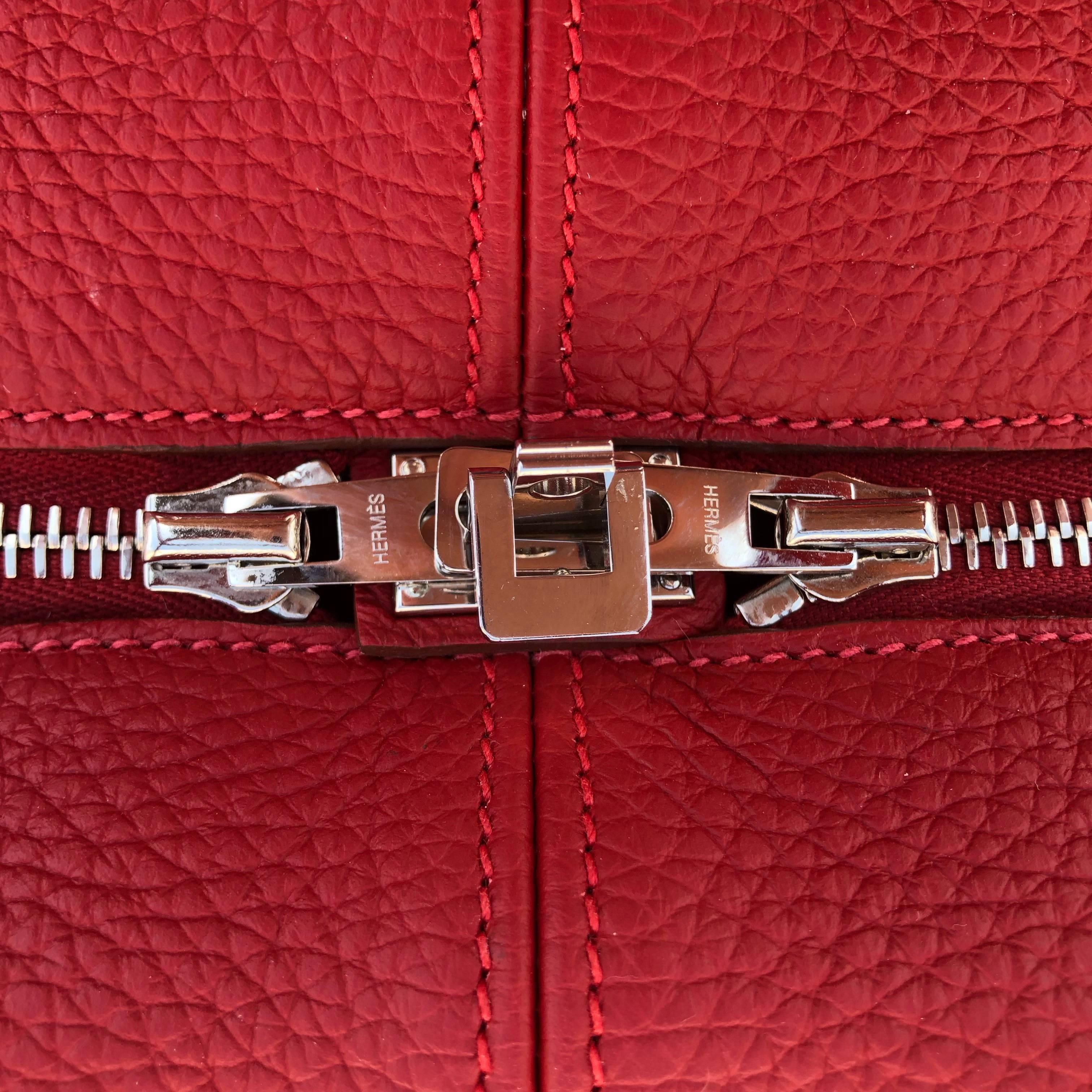 Women's or Men's Hermes Victoria Clemence Red Leather Handbag with Palladium Hardware 