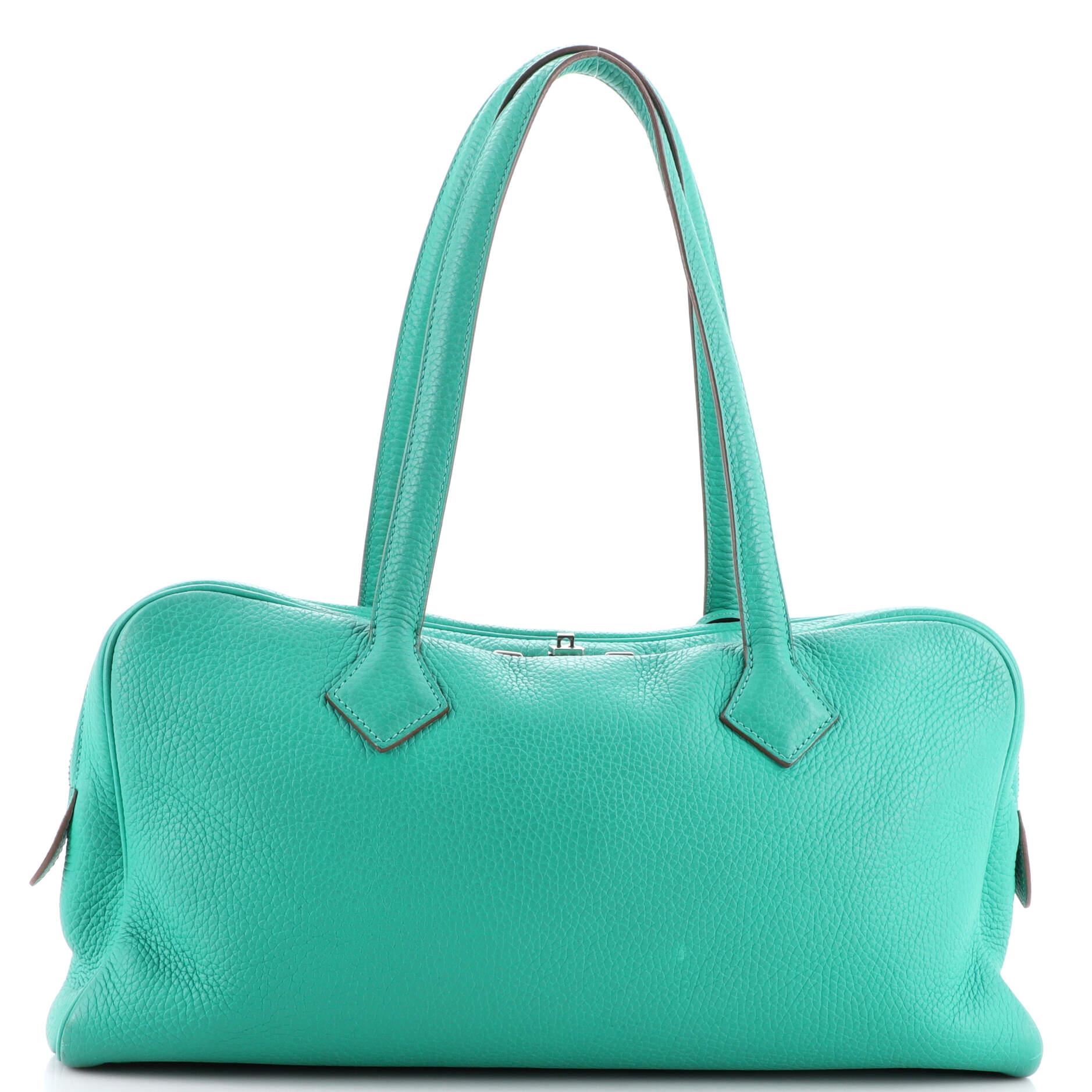 Hermes Victoria Elan Bag Clemence 38 In Fair Condition In NY, NY