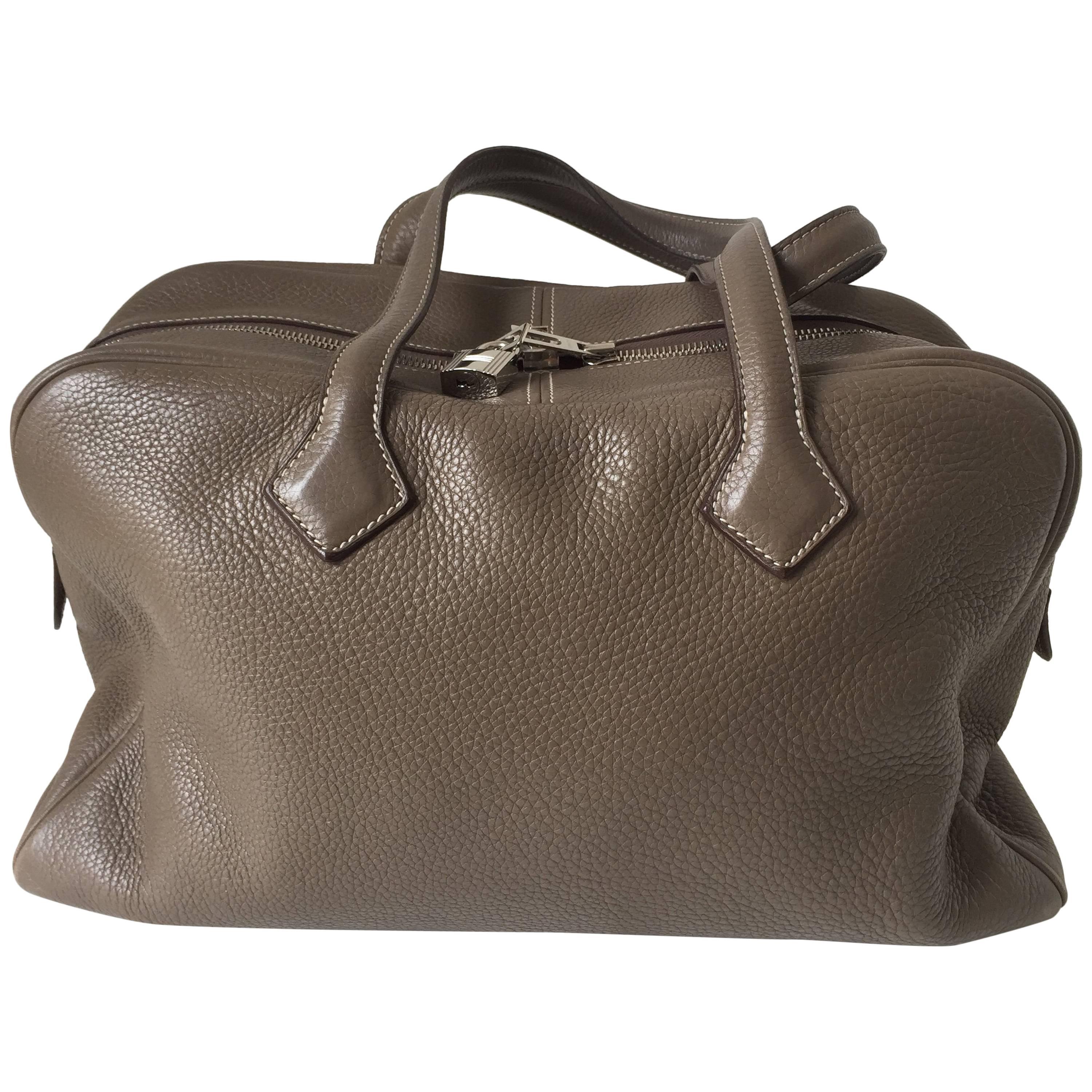 Hermes Victoria II 35 Fourre-Tout Bag