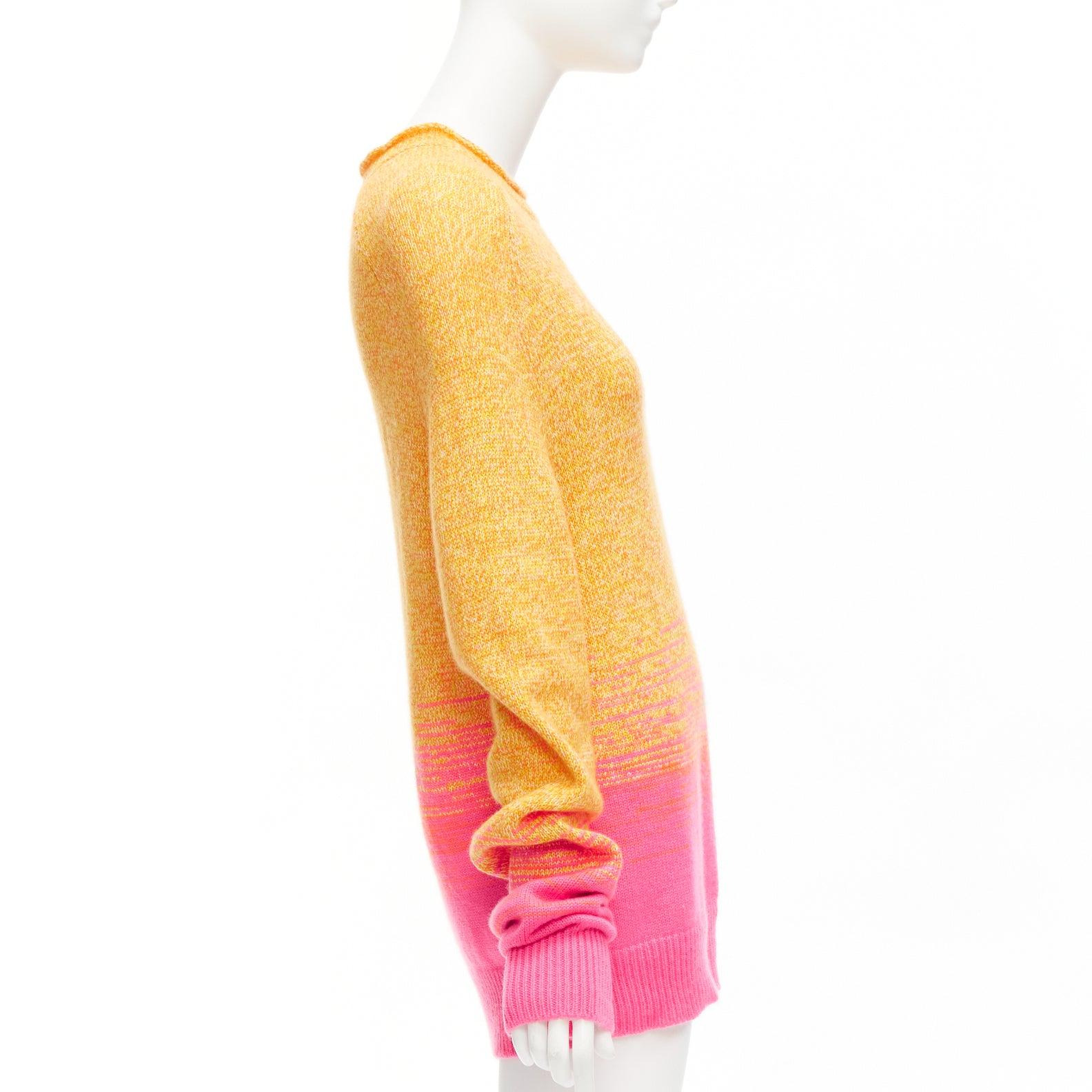 HERMES Vintage 100% cashmere orange pink degrade loose neck sweater M In Excellent Condition For Sale In Hong Kong, NT