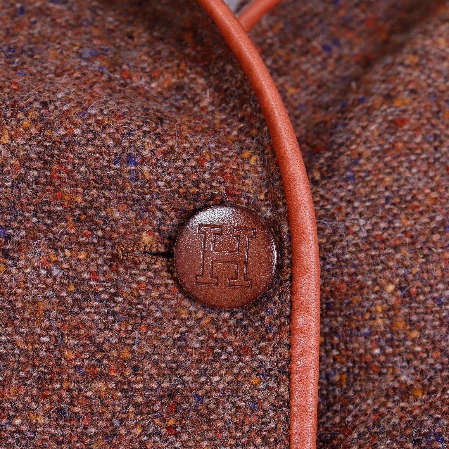 Hermes Vintage 1970s 2pc Jacket & Skirt Suit in Brown Tweed With Leather Trim en vente 1