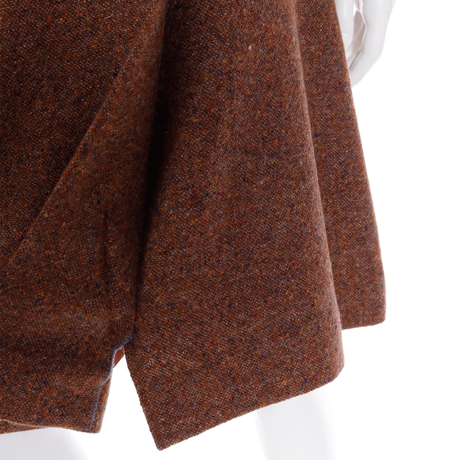 Hermes Vintage 1970s 2pc Jacke & Rock Anzug in Brown Tweed mit Lederbesatz im Angebot 4