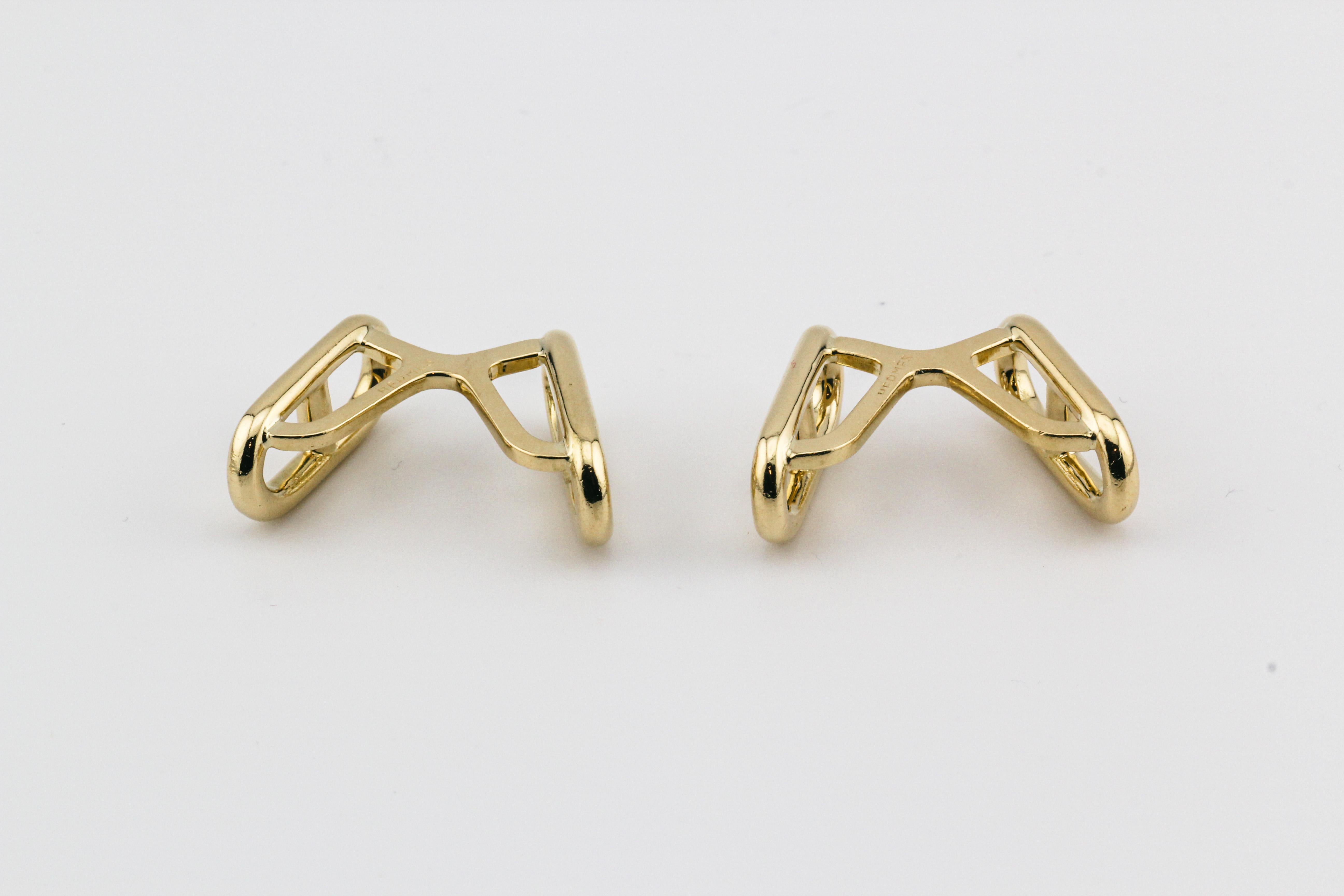 Hermes Vintage 1970s Chaine D'Ancre 18k Gold Cufflinks In Good Condition For Sale In Bellmore, NY