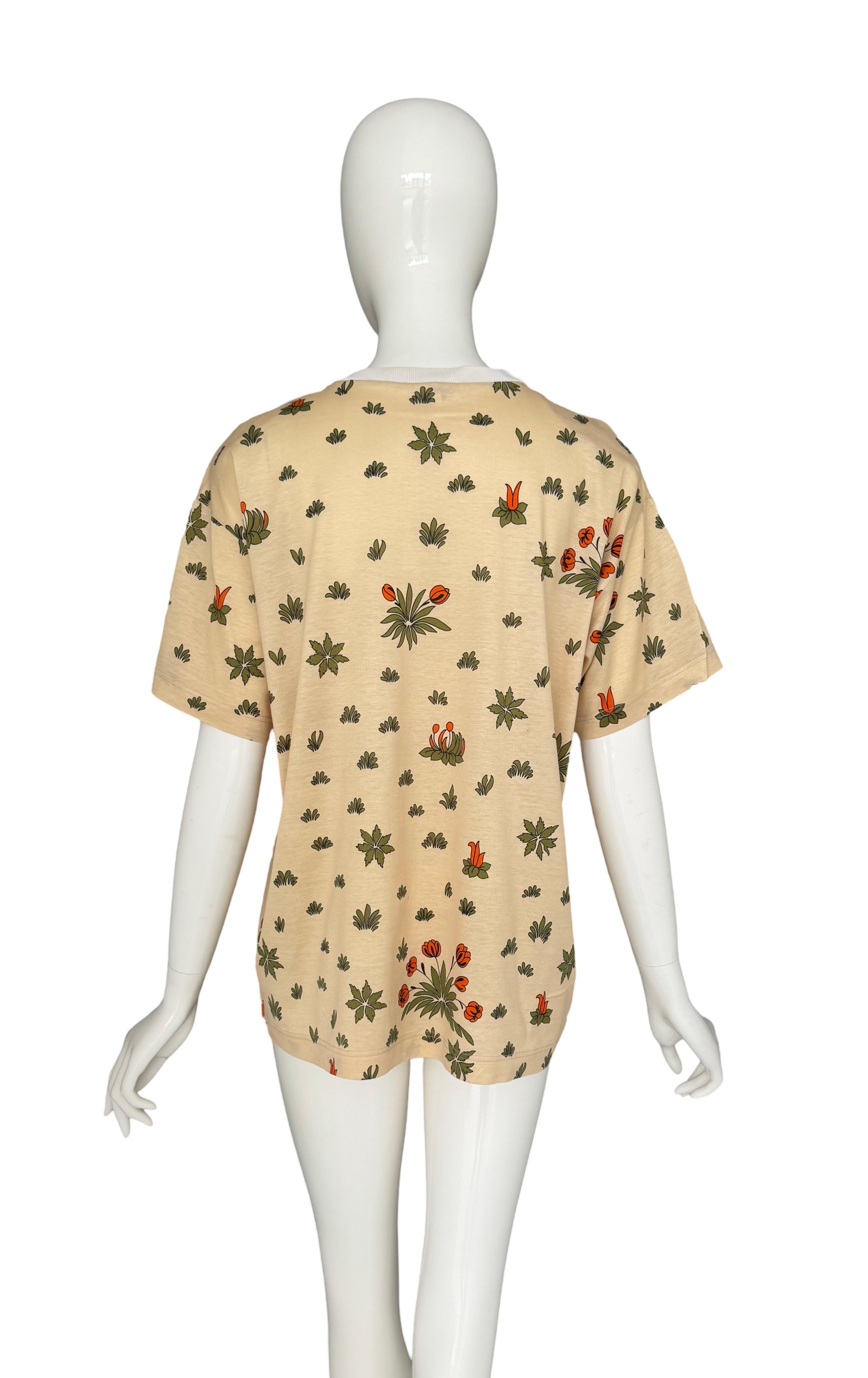 Women's or Men's Hermes Vintage 1980s Les leopards by Christiane Vauzelles Print Cotton T-Shirt