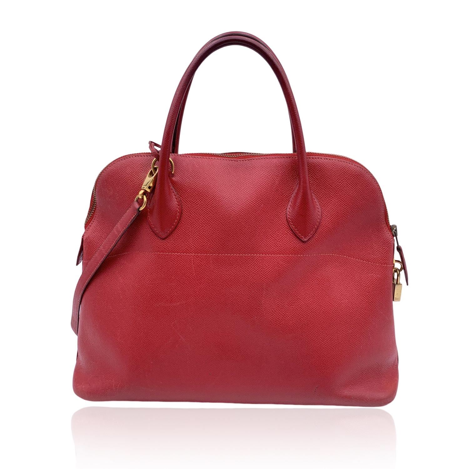 Hermes Vintage 1992 Red Leather Bolide 35 Satchel Bag with Strap In Good Condition For Sale In Rome, Rome