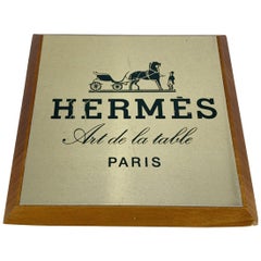 Assiette carrée Talker Hermès Art de la Table en bois vintage