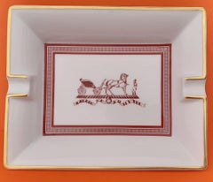 Hermès Vintage Ashtray Change Tray Carriage Calèche Logo Pattern in Porcelain
